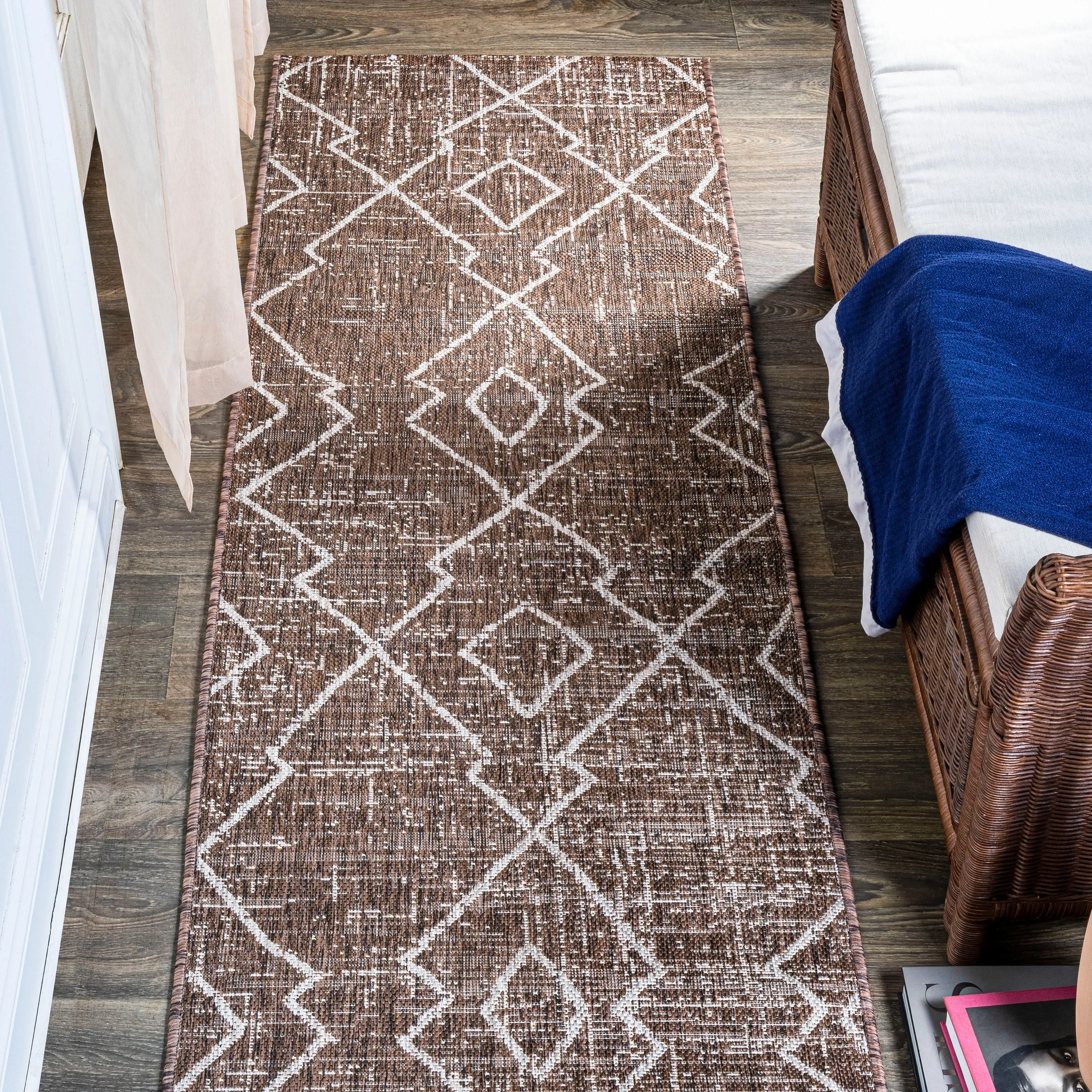 JONATHAN Y Derya Tribal Diamond Trellis Indoor/Outdoor Area Rug