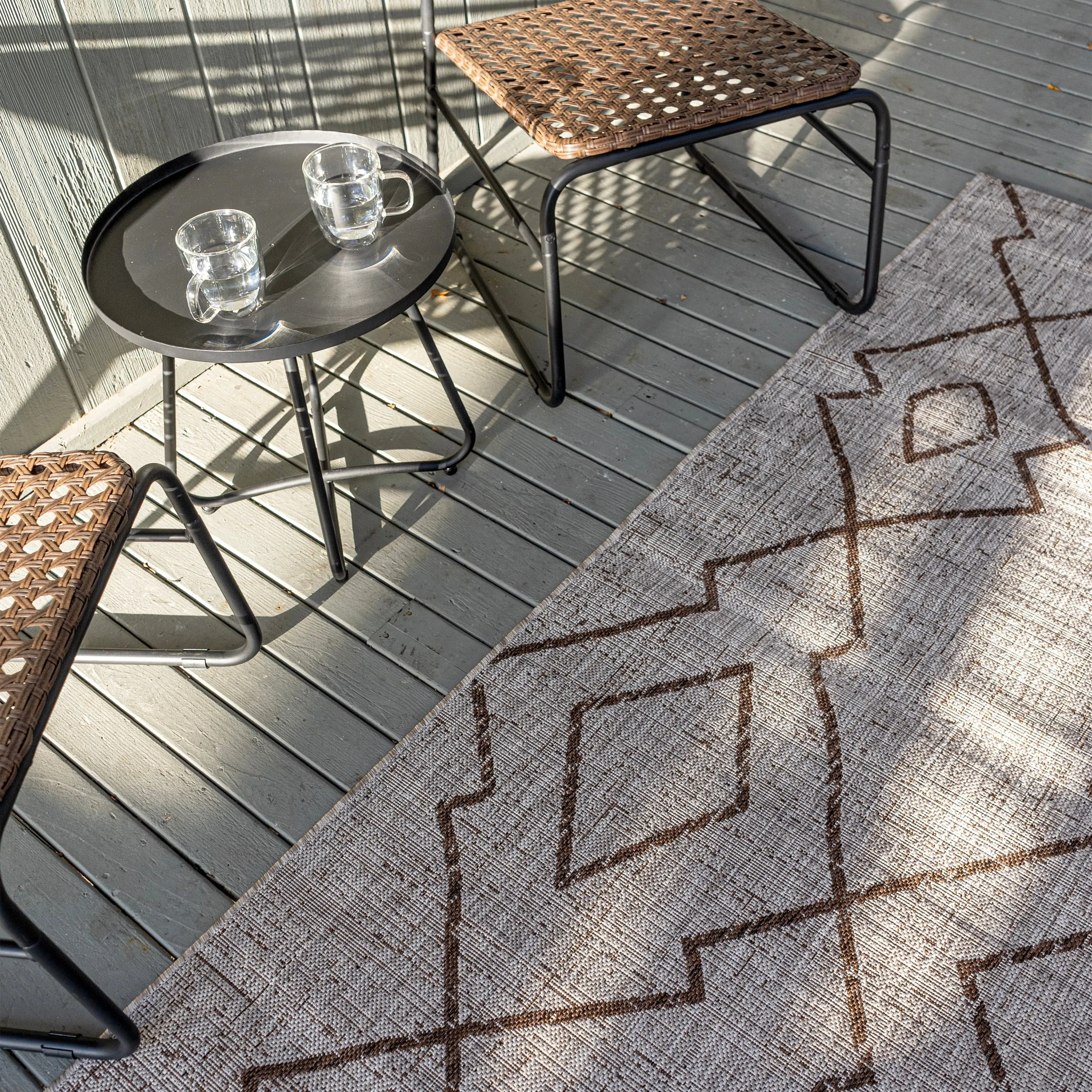 JONATHAN Y Derya Tribal Diamond Trellis Indoor/Outdoor Area Rug