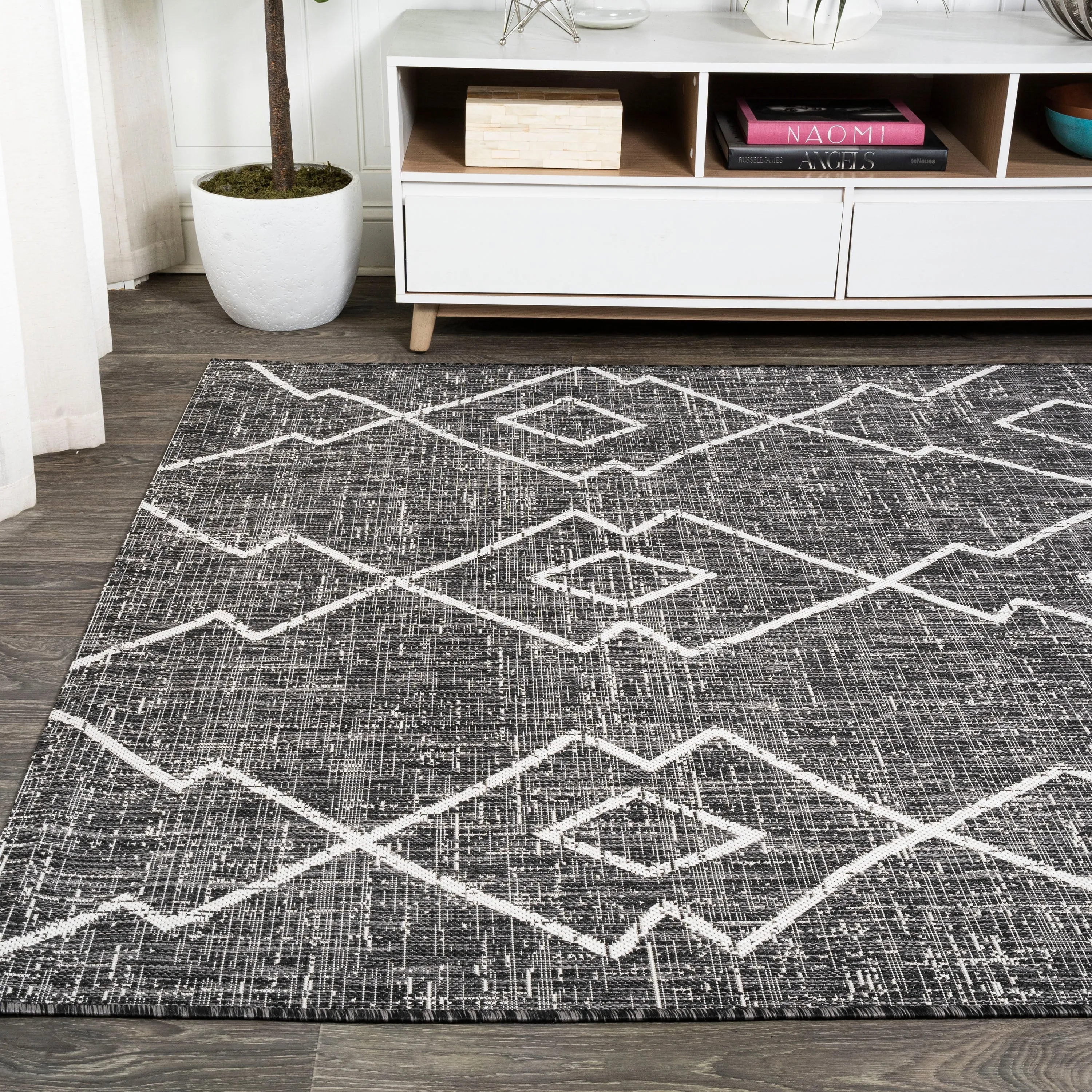 JONATHAN Y Derya Tribal Diamond Trellis Indoor/Outdoor Area Rug