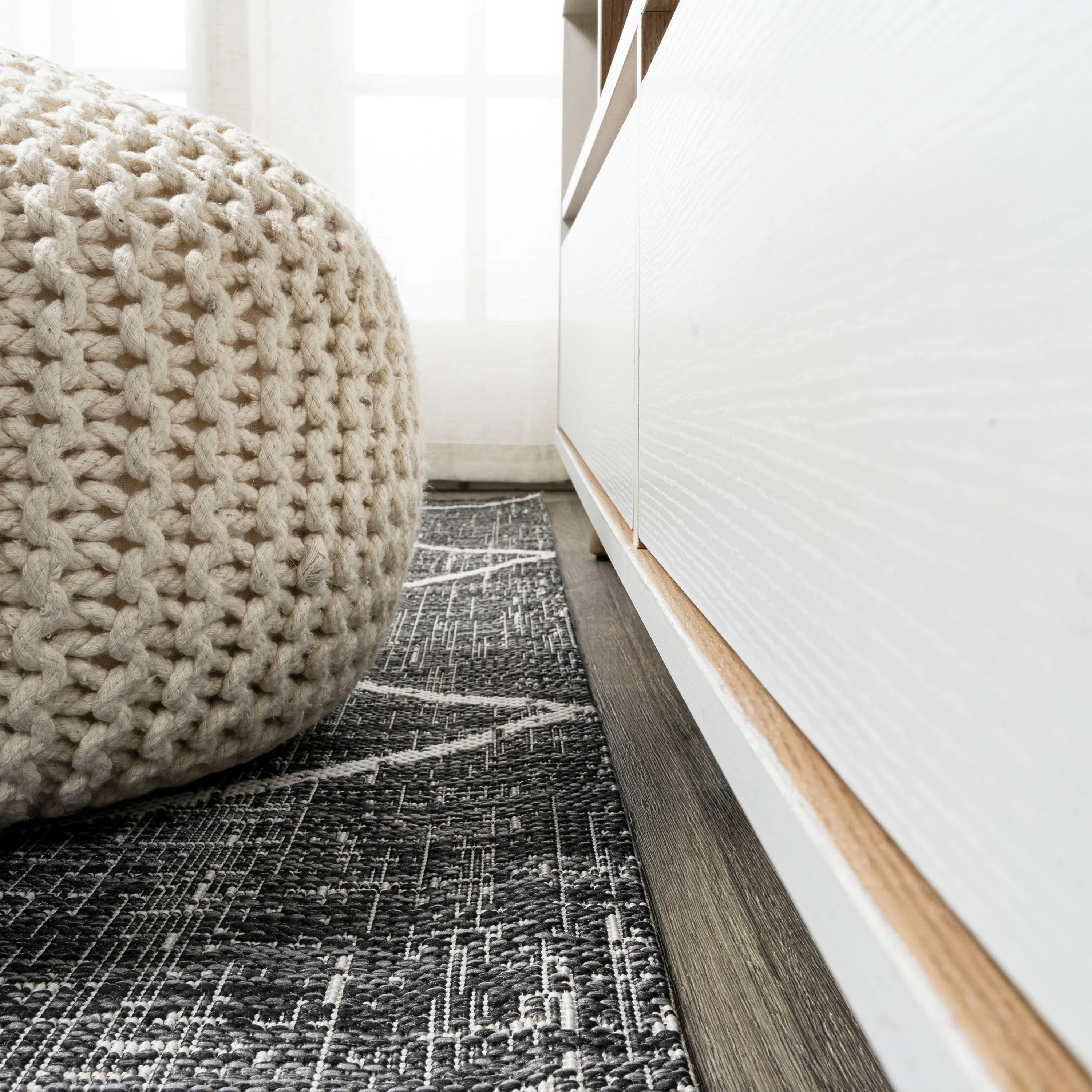 JONATHAN Y Derya Tribal Diamond Trellis Indoor/Outdoor Area Rug