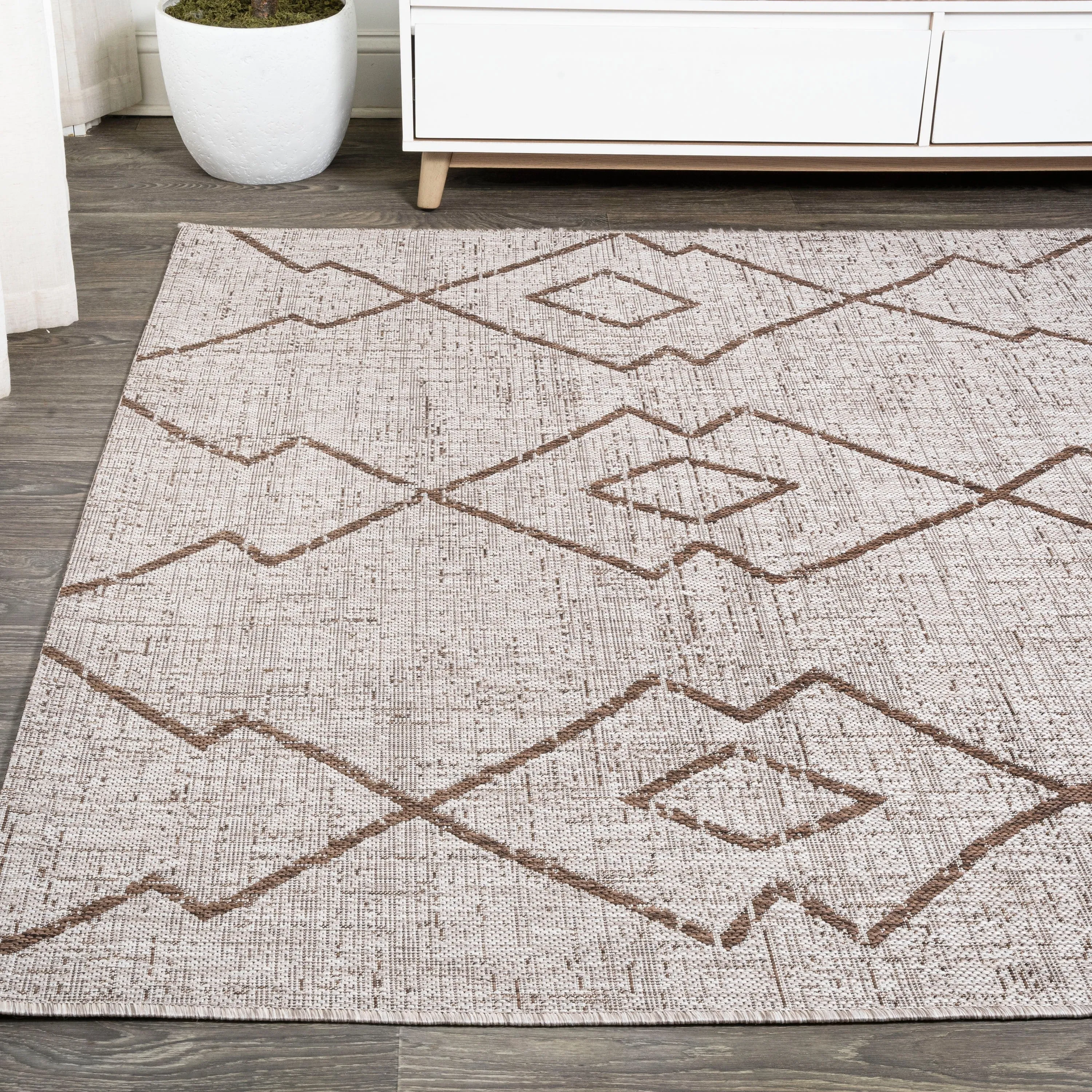 JONATHAN Y Derya Tribal Diamond Trellis Indoor/Outdoor Area Rug