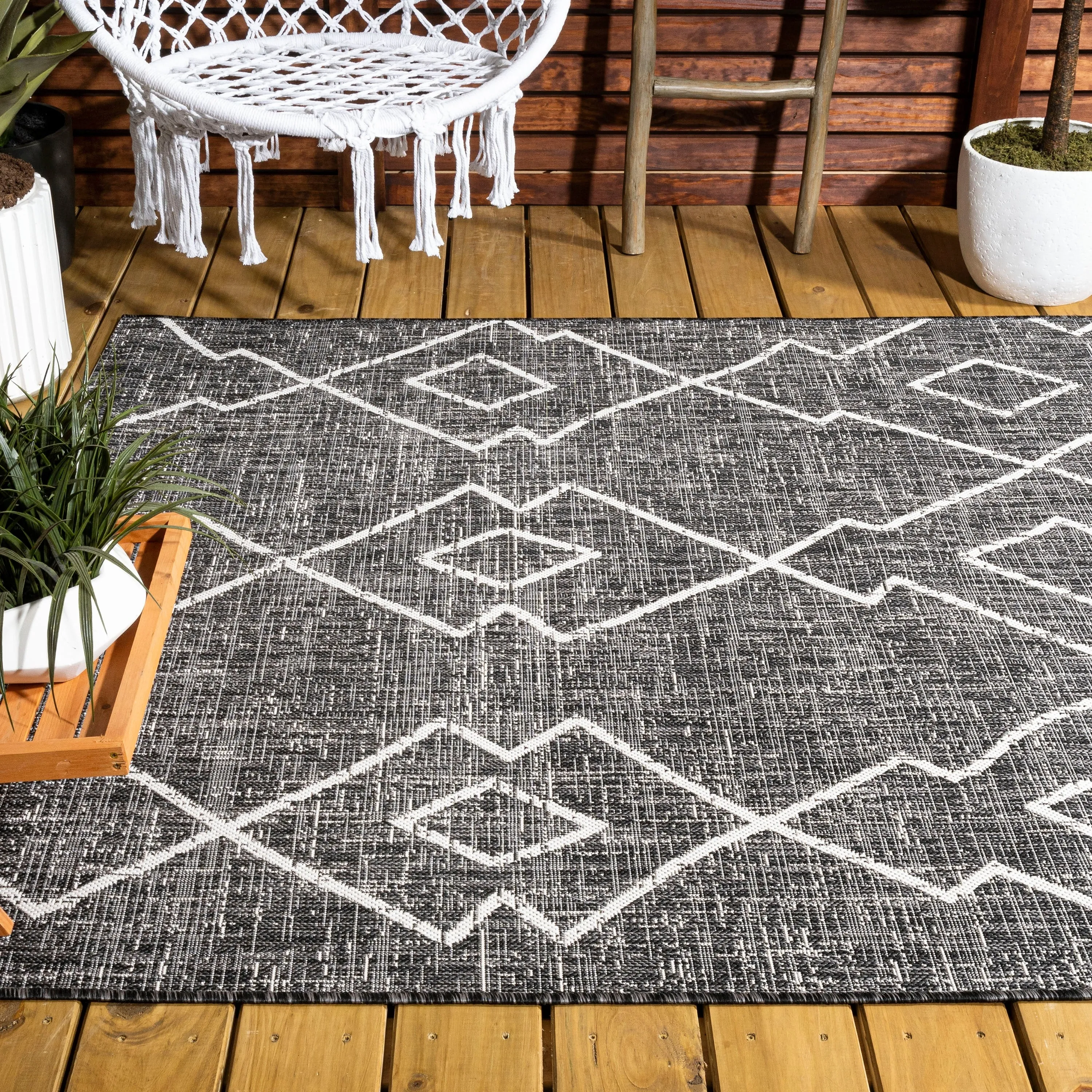 JONATHAN Y Derya Tribal Diamond Trellis Indoor/Outdoor Area Rug