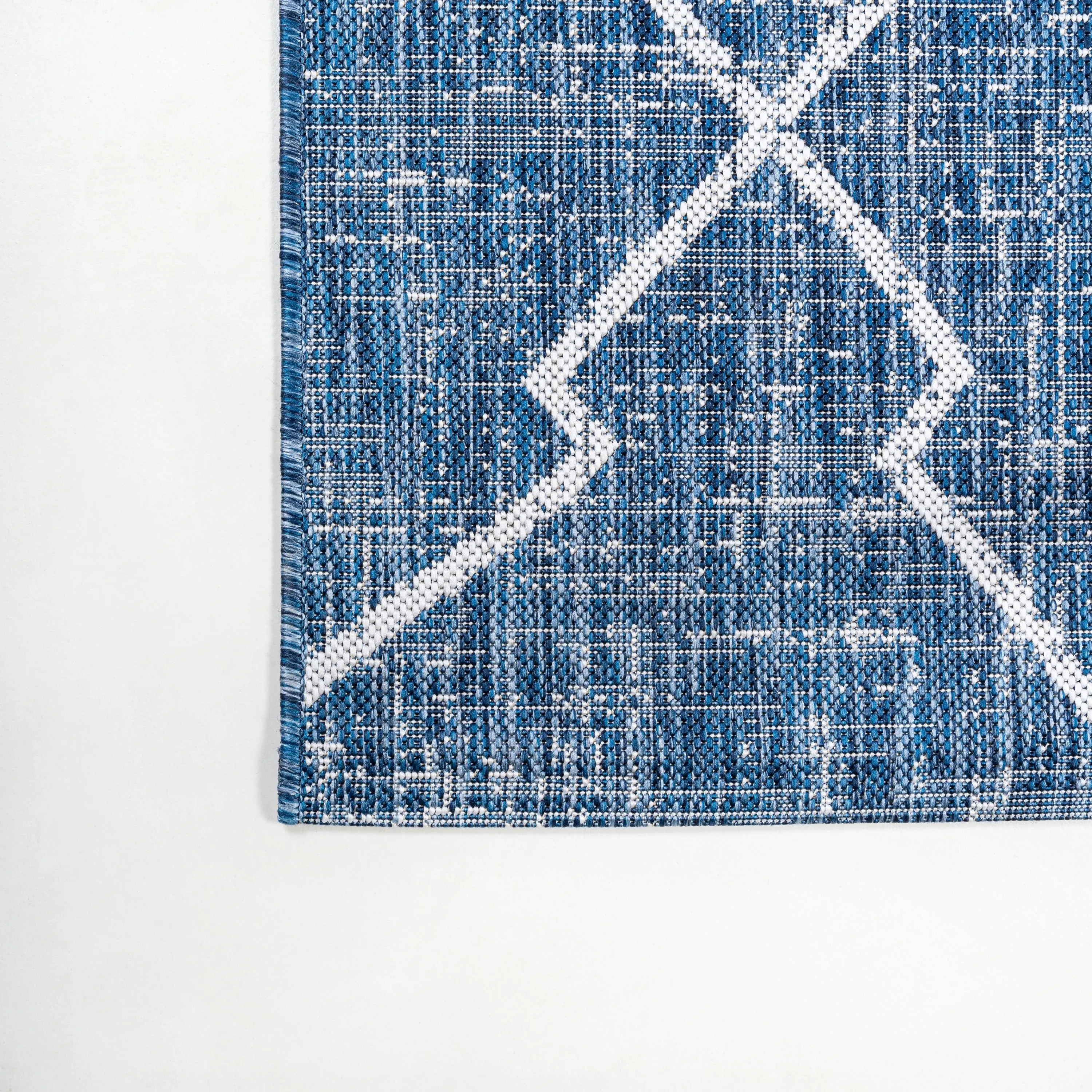 JONATHAN Y Derya Tribal Diamond Trellis Indoor/Outdoor Area Rug