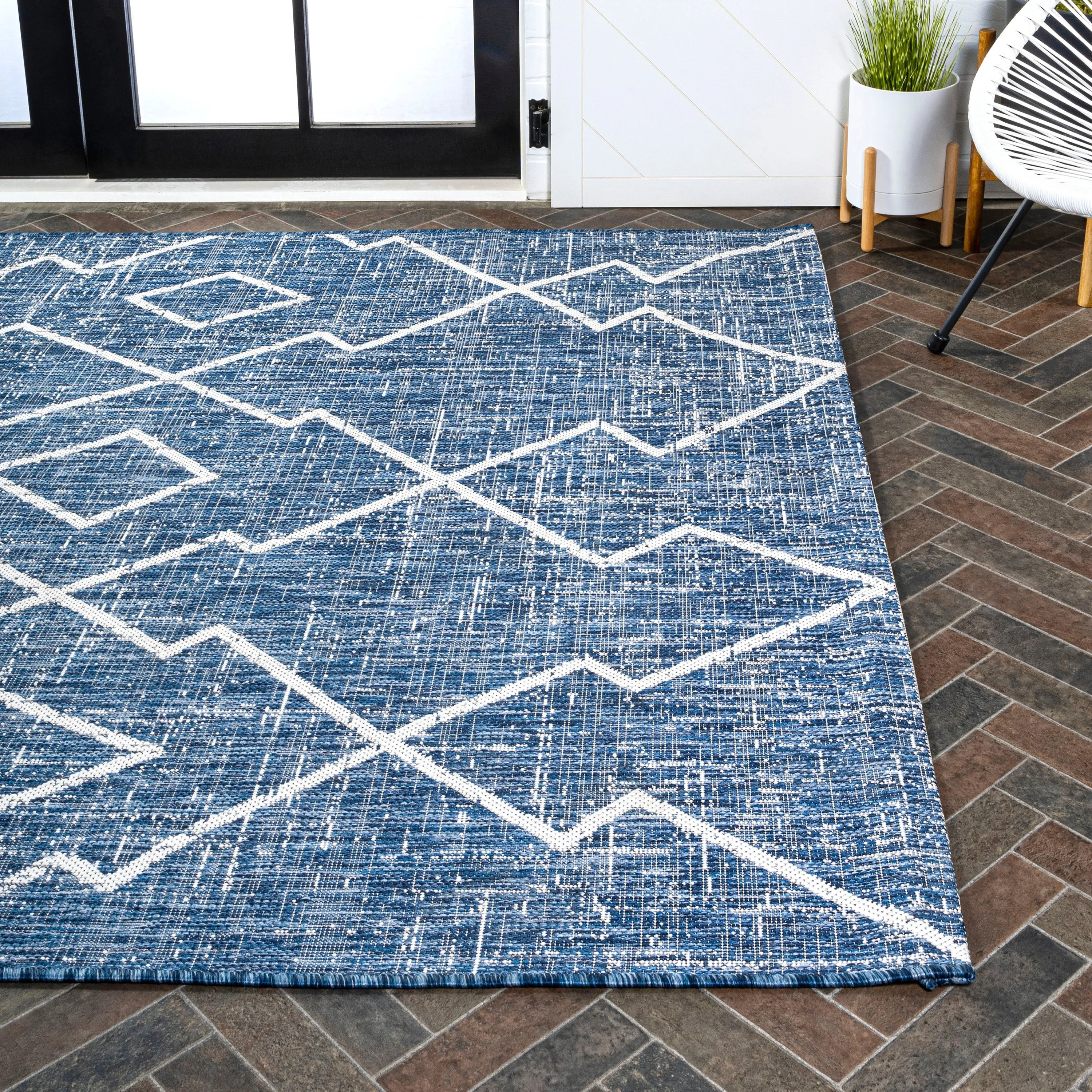 JONATHAN Y Derya Tribal Diamond Trellis Indoor/Outdoor Area Rug