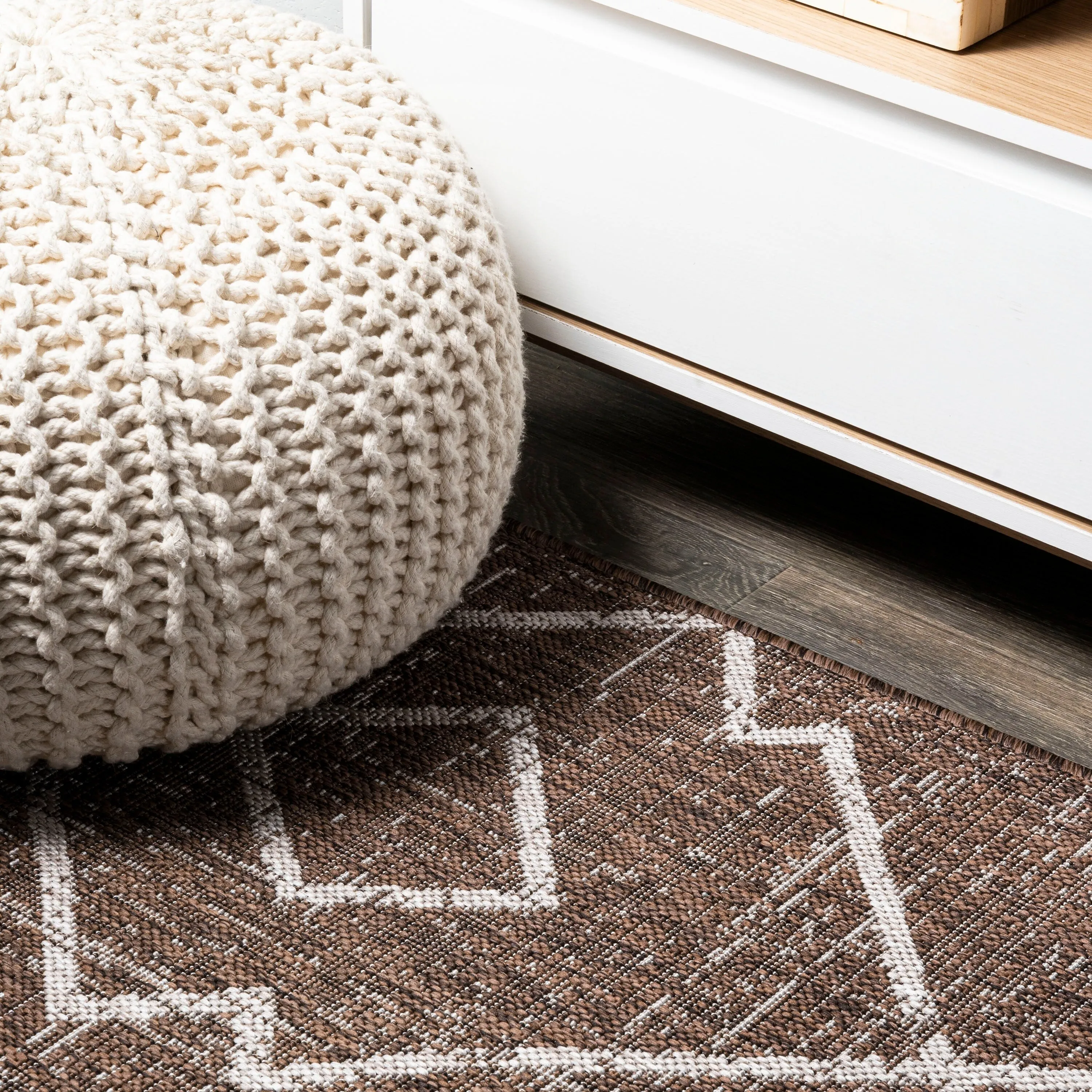 JONATHAN Y Derya Tribal Diamond Trellis Indoor/Outdoor Area Rug