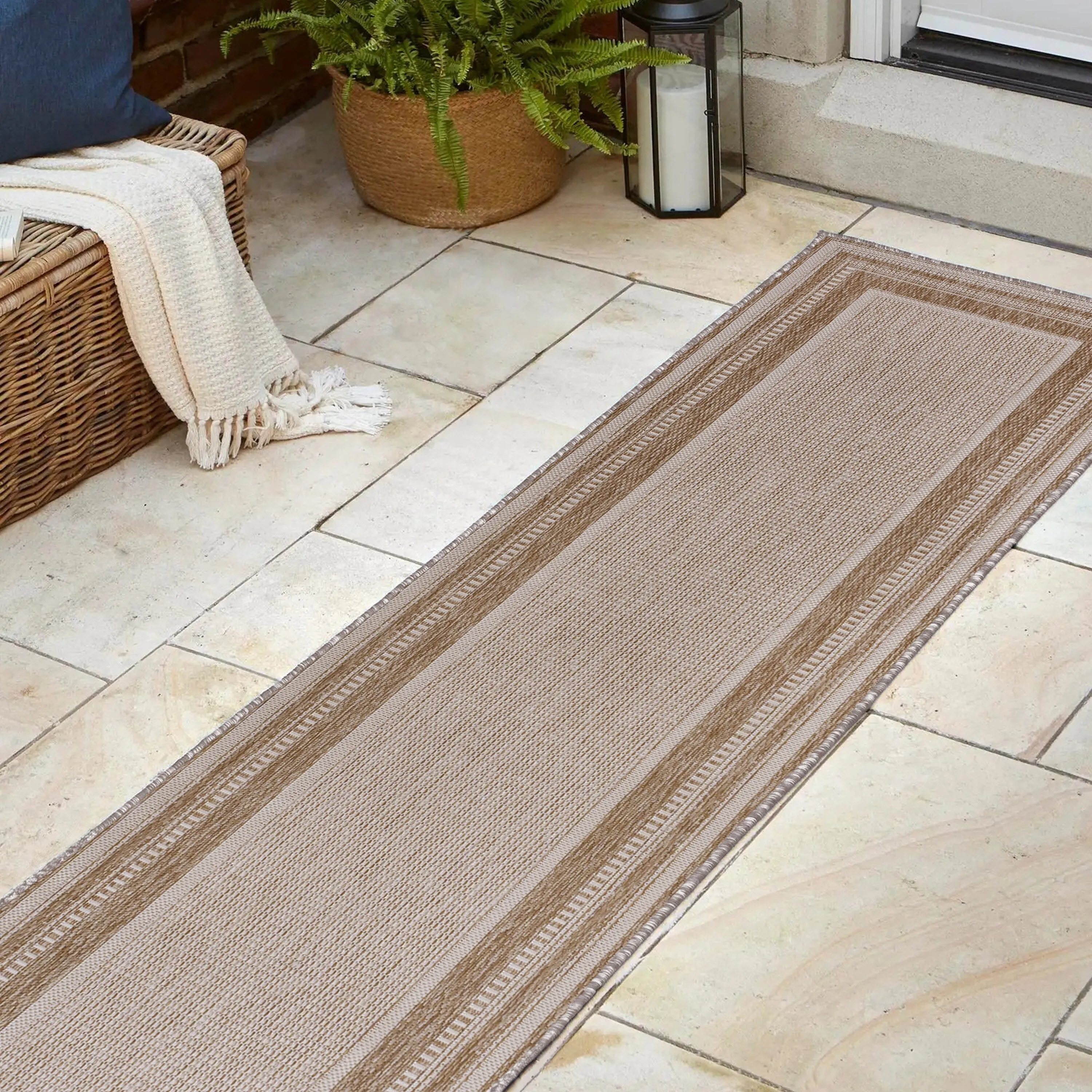 JONATHAN Y Dover Classic Casual Border Stripe Beige/Cream Indoor/Outdoor Area Rug