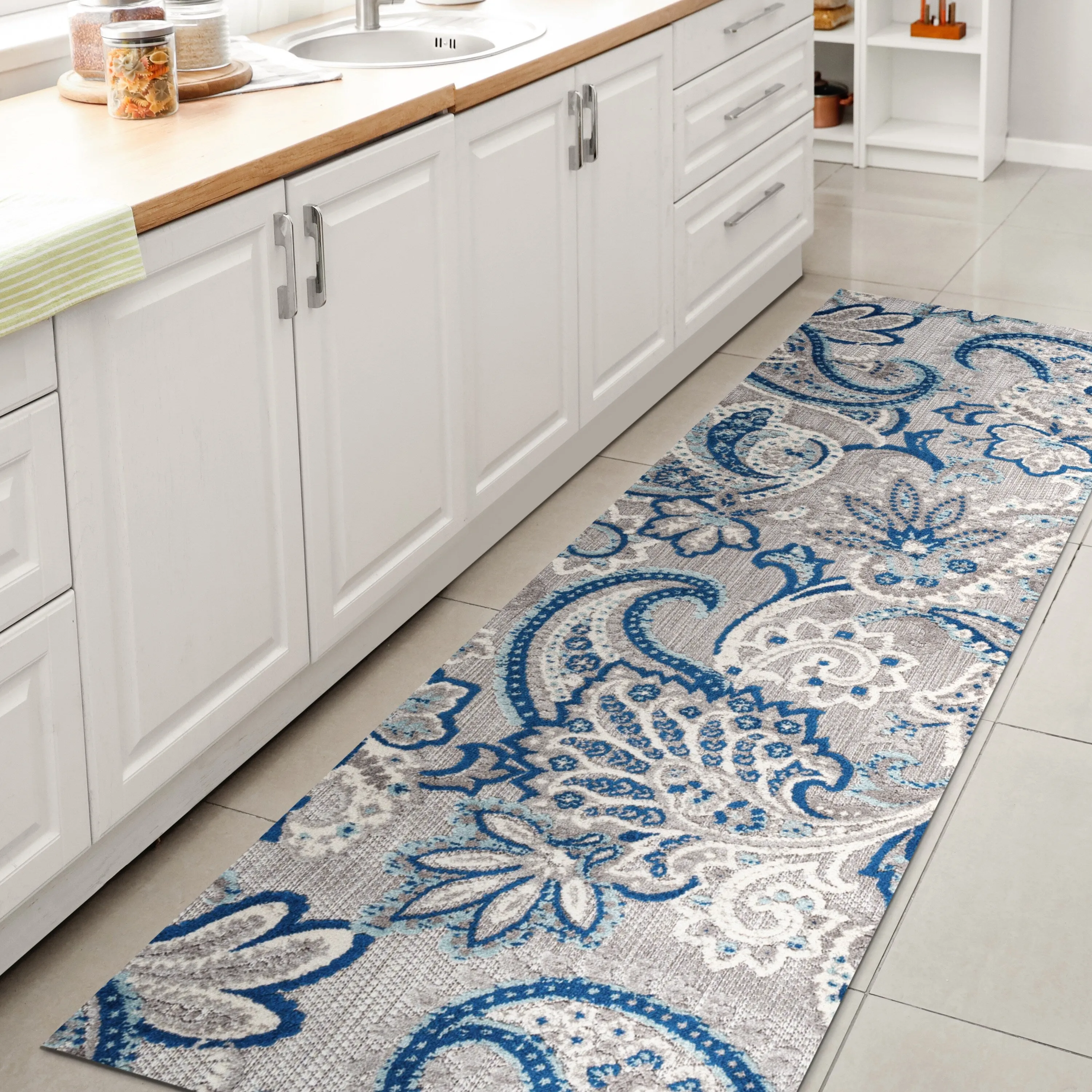 JONATHAN Y Lucena Paisley High-Low Indoor/Outdoor Area Rug