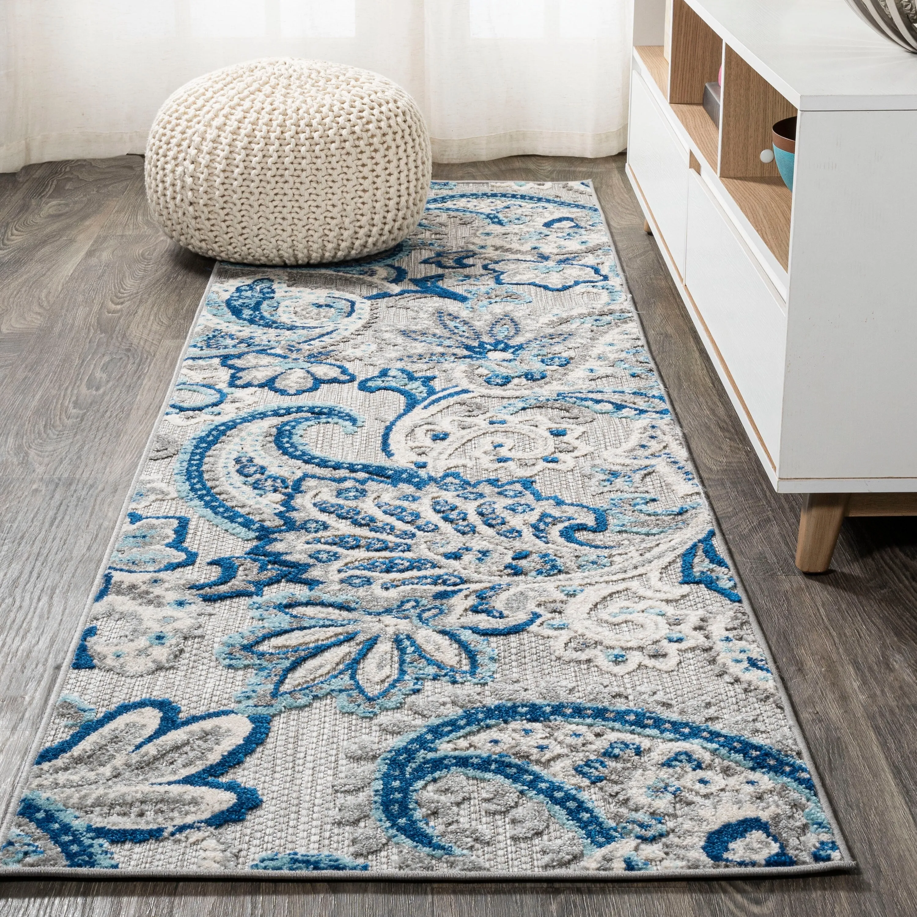 JONATHAN Y Lucena Paisley High-Low Indoor/Outdoor Area Rug