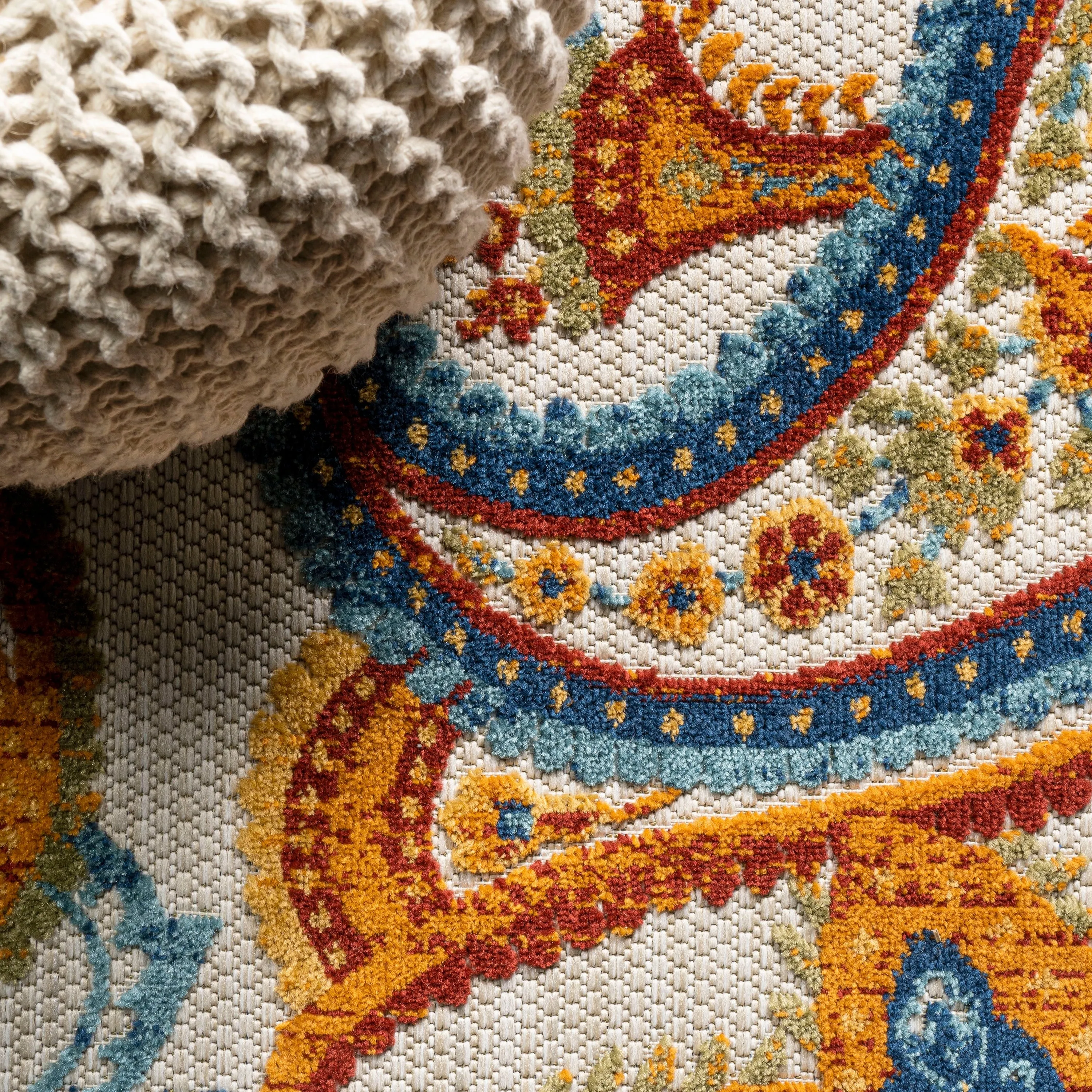 JONATHAN Y Lucena Paisley High-Low Indoor/Outdoor Area Rug
