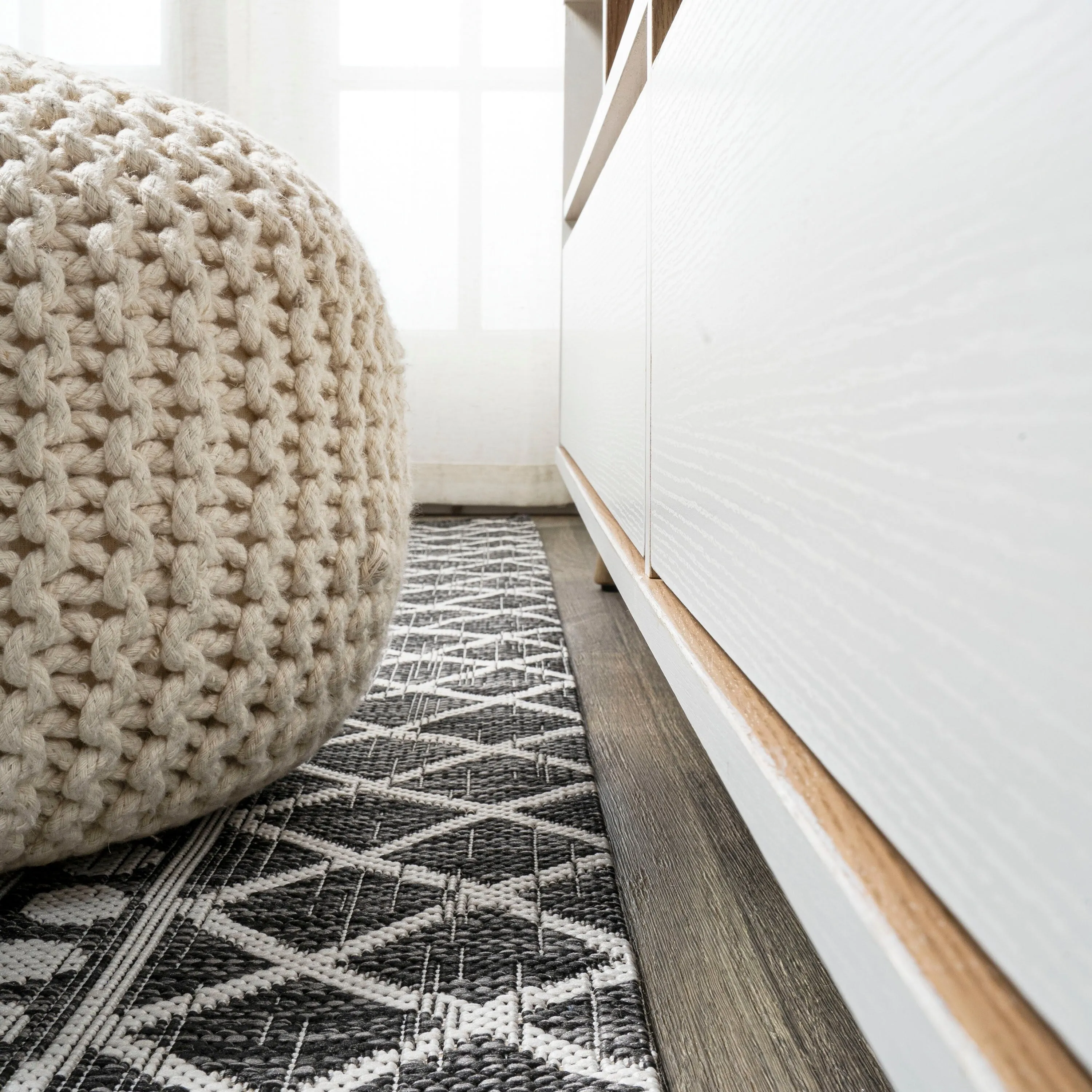 JONATHAN Y Nokat Tribal Bohemian Indoor/Outdoor Area Rug