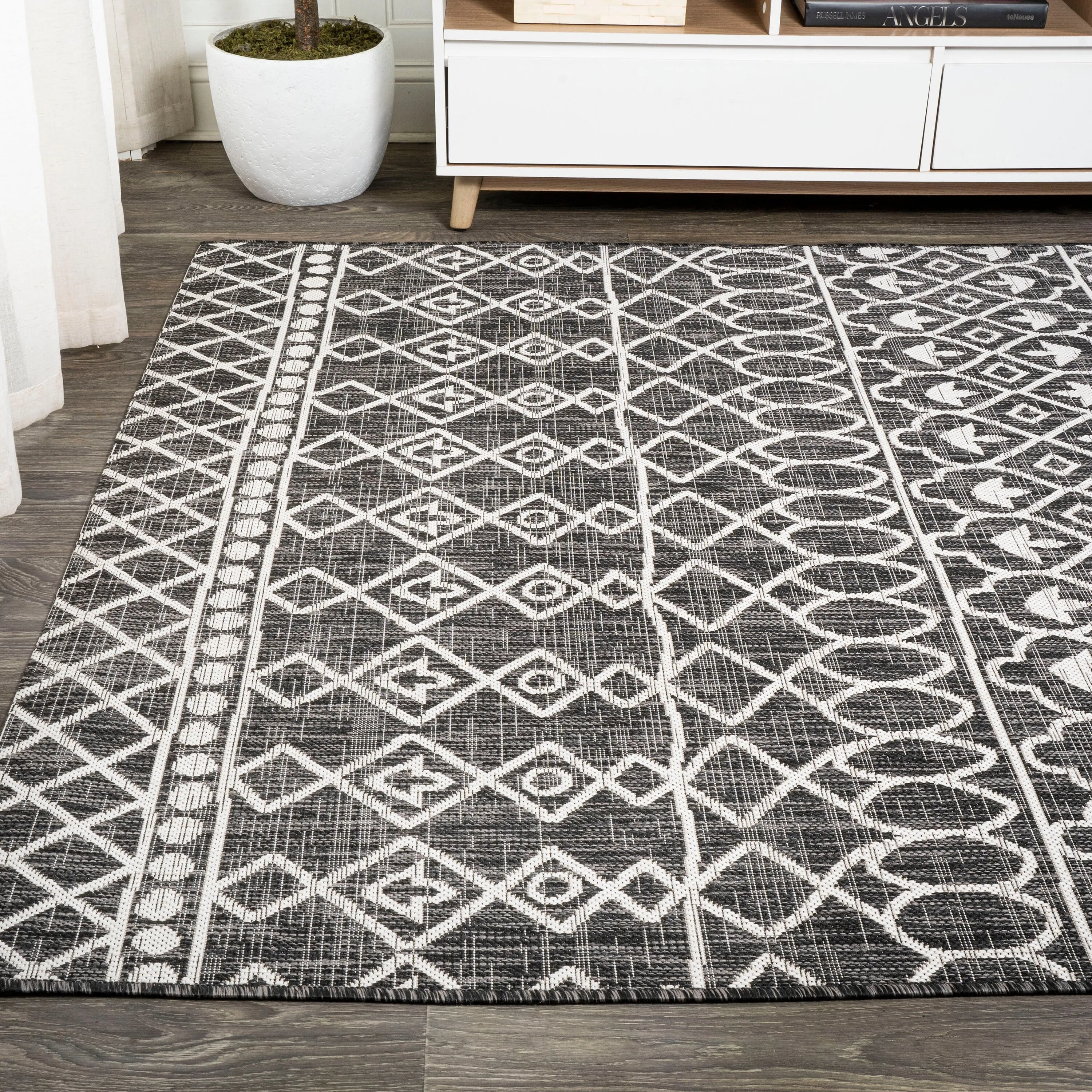JONATHAN Y Nokat Tribal Bohemian Indoor/Outdoor Area Rug