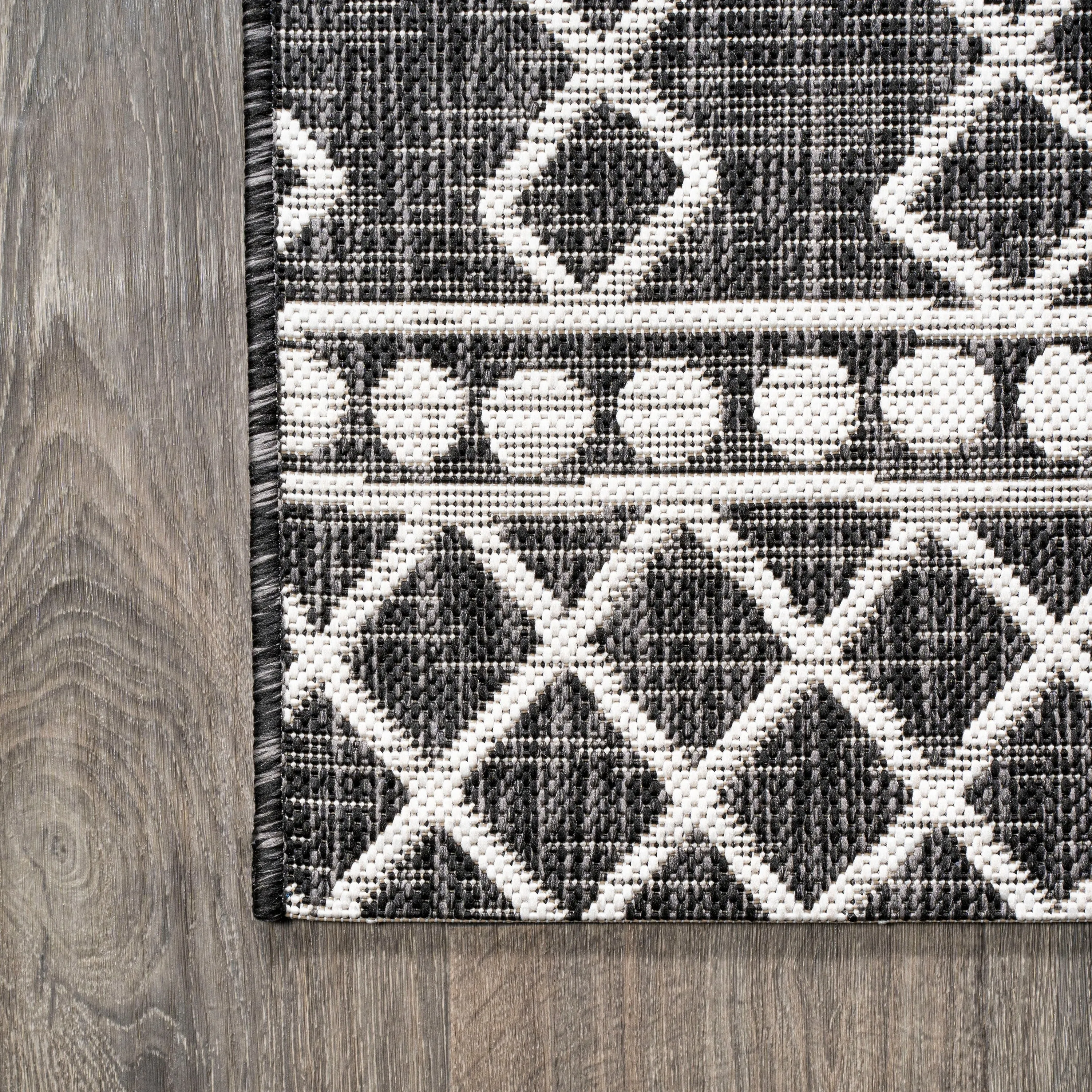 JONATHAN Y Nokat Tribal Bohemian Indoor/Outdoor Area Rug