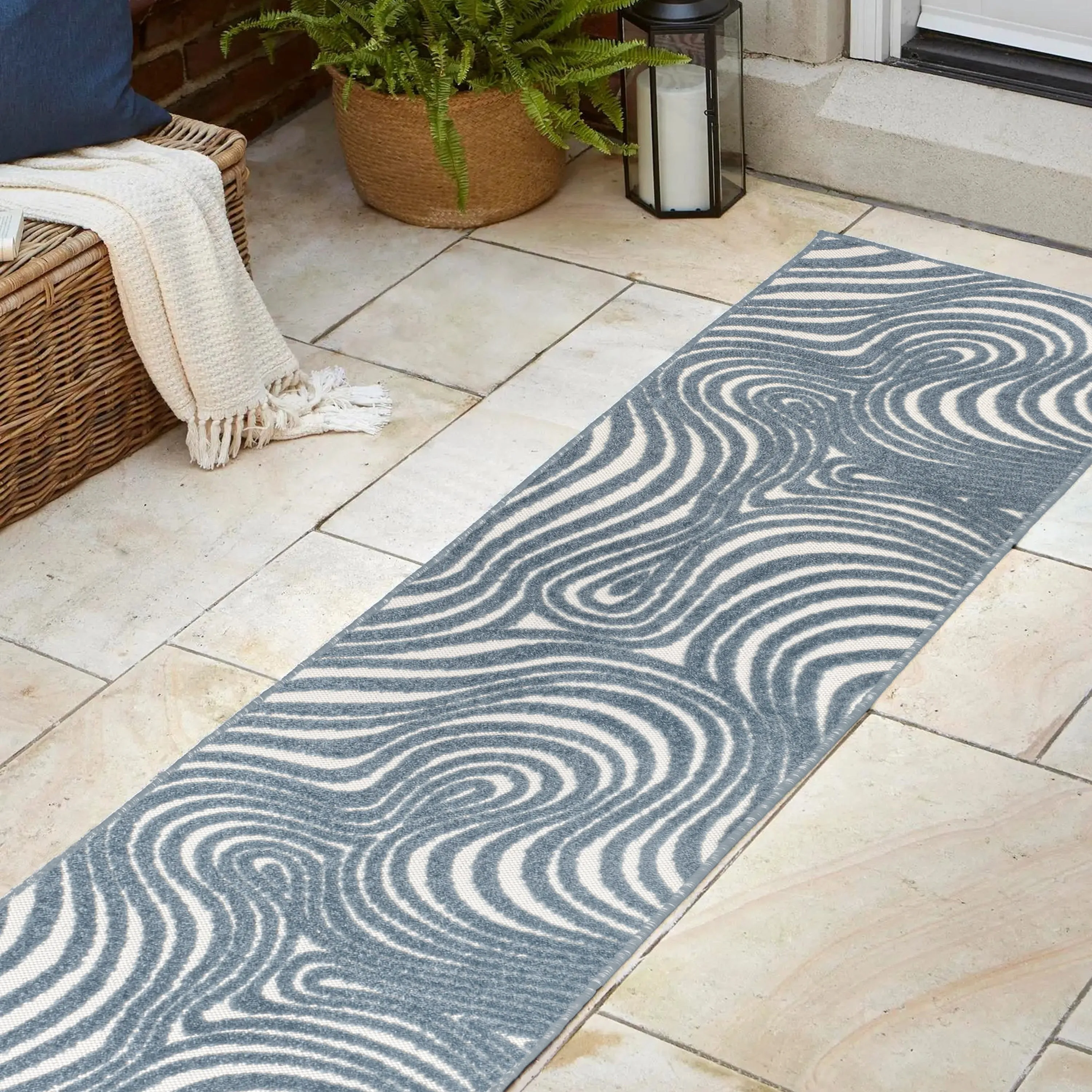 JONATHAN Y Nordby Abstract Groovy Striped Area Rug