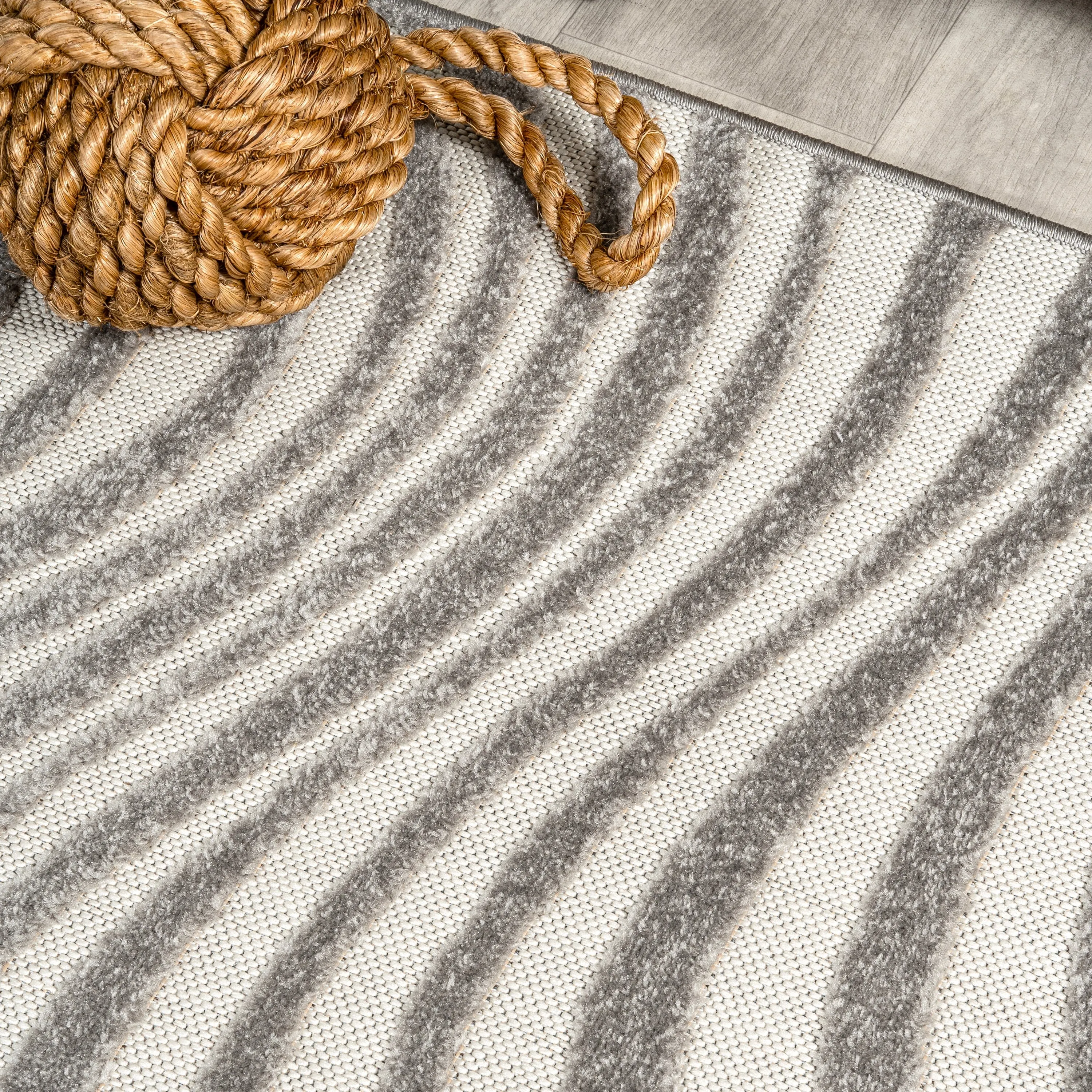JONATHAN Y Nordby Abstract Groovy Striped Area Rug