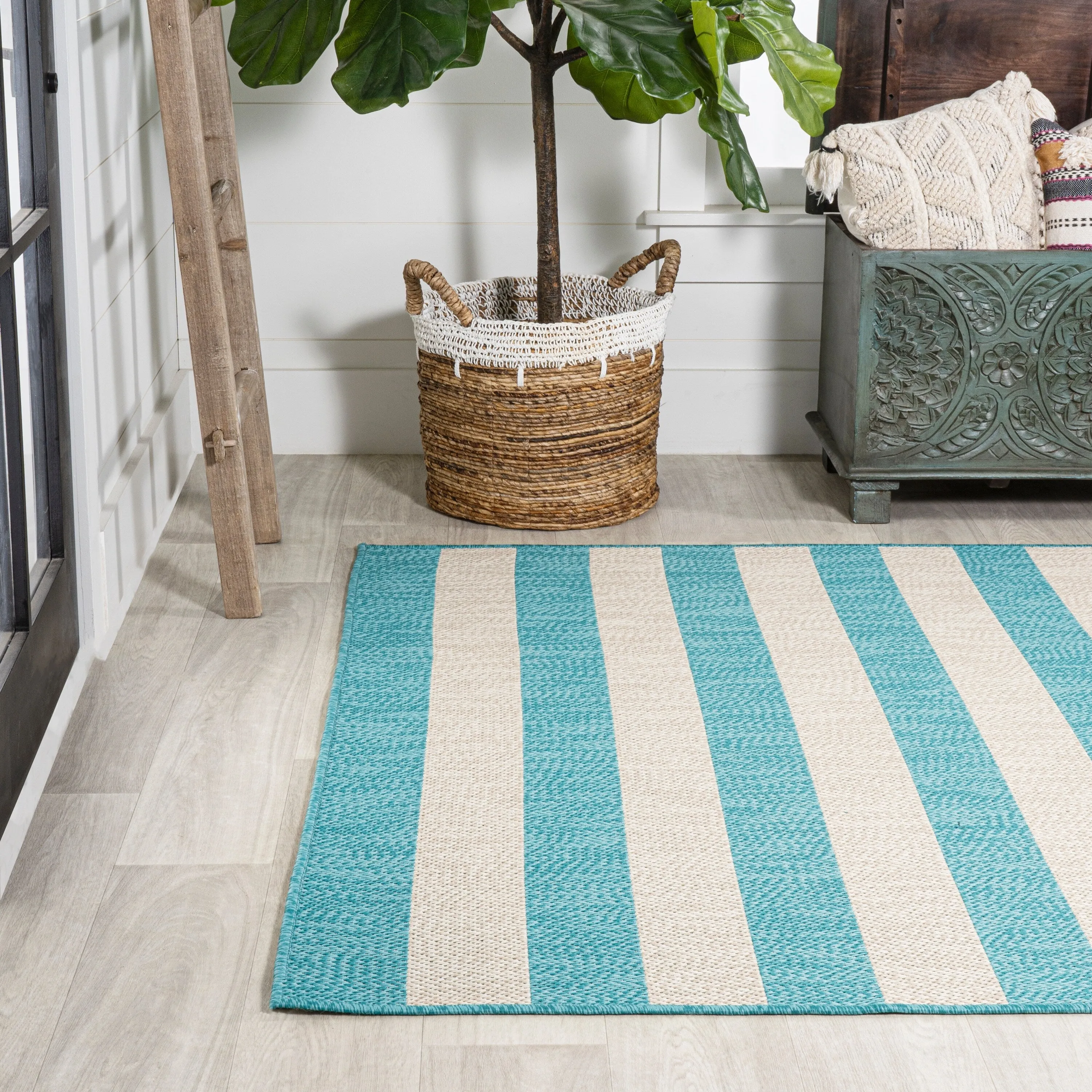 JONATHAN Y Vinales Two-Tone Wide Stripe Indoor/Outdoor Area Rug