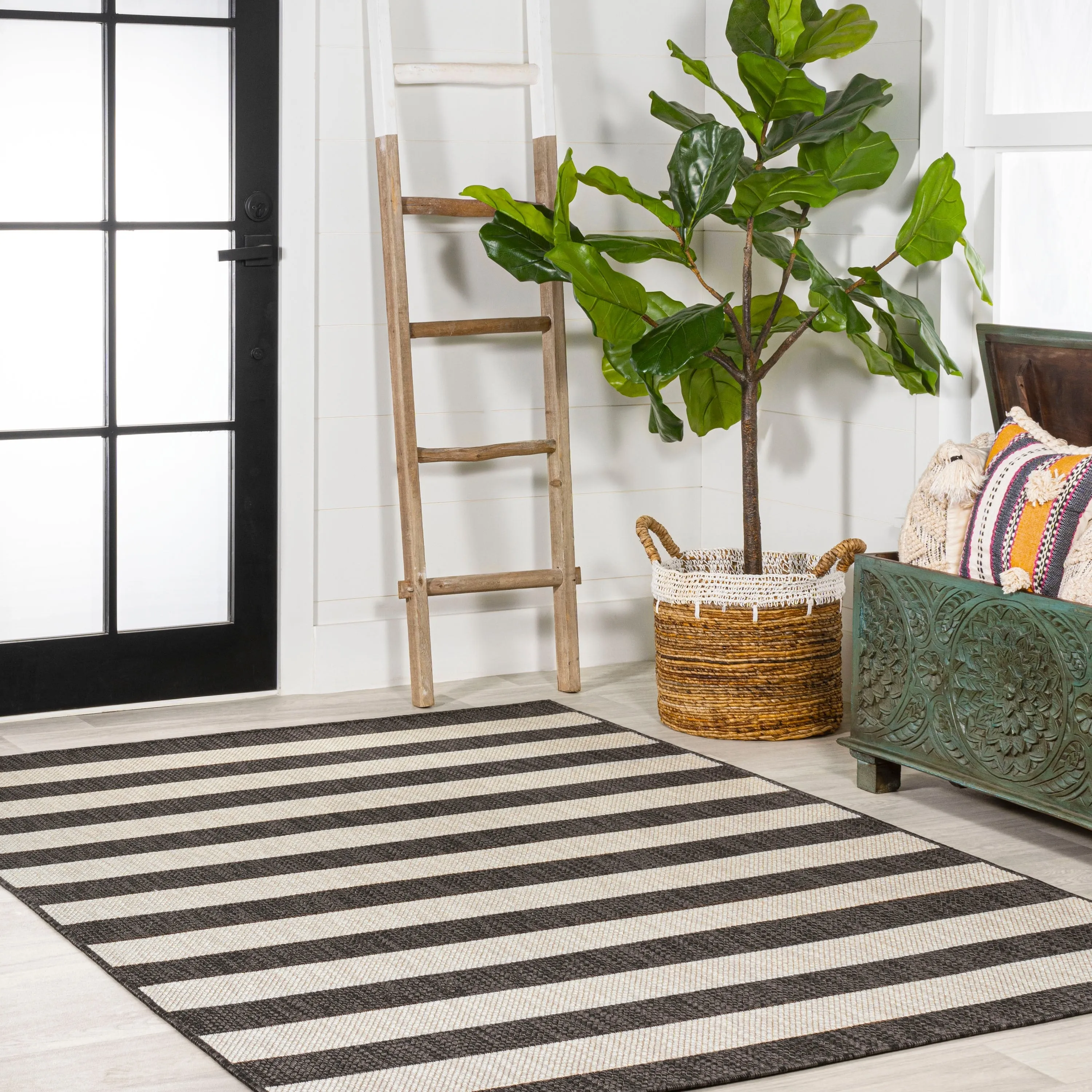 JONATHAN Y Vinales Two-Tone Wide Stripe Indoor/Outdoor Area Rug