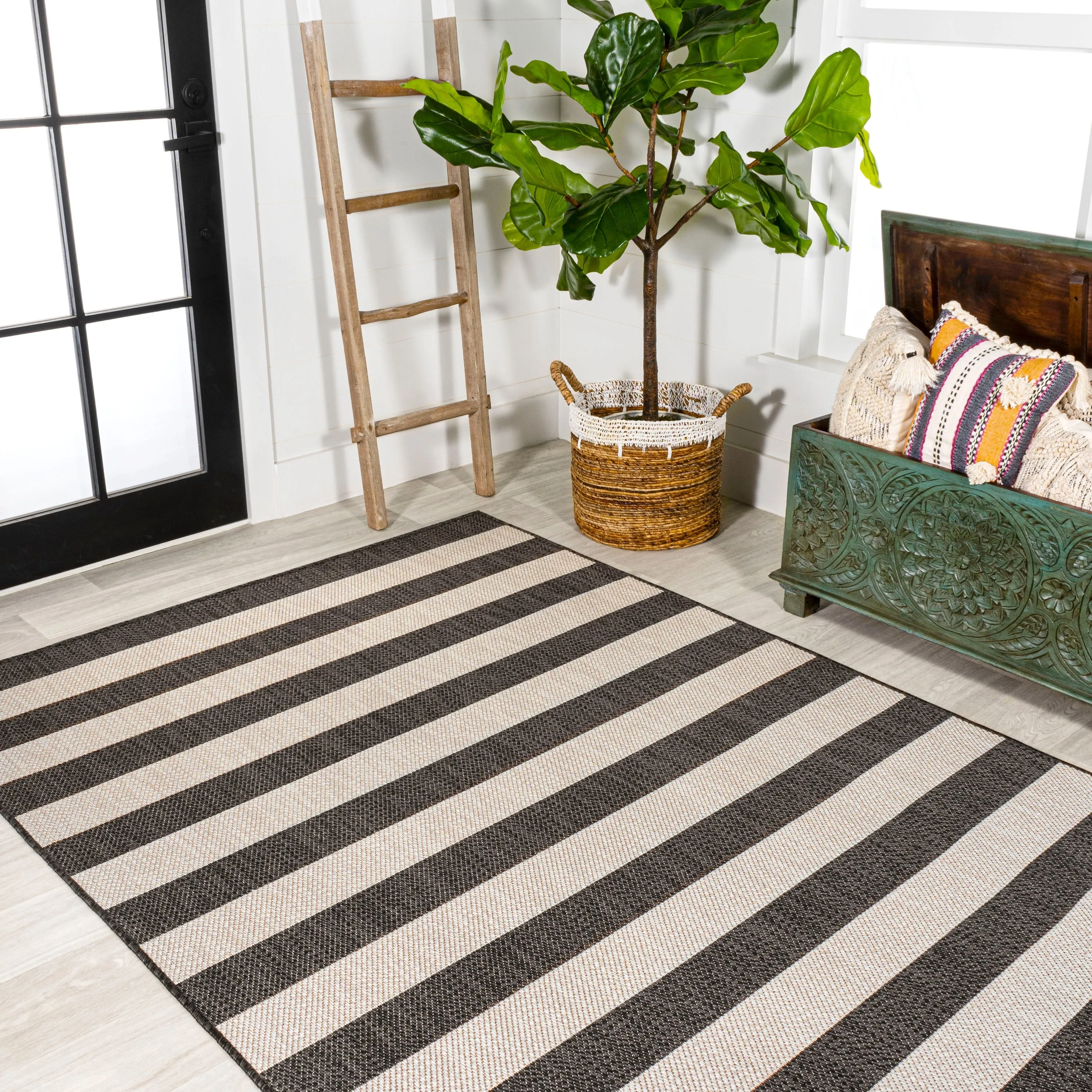 JONATHAN Y Vinales Two-Tone Wide Stripe Indoor/Outdoor Area Rug