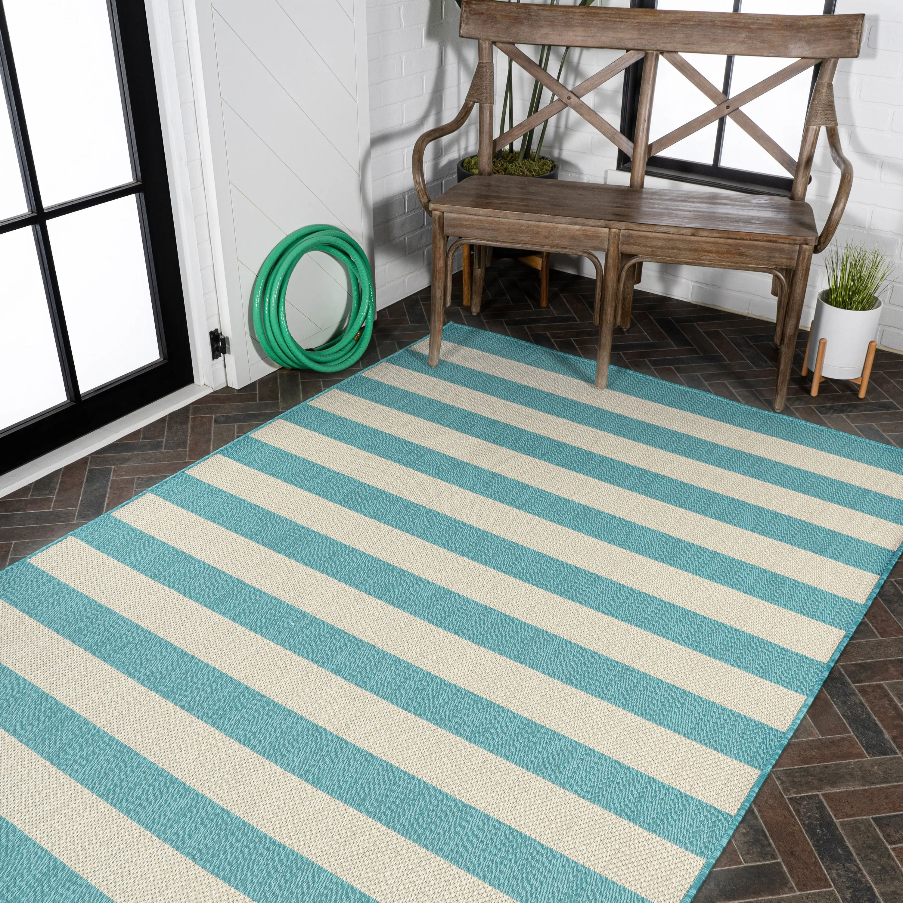 JONATHAN Y Vinales Two-Tone Wide Stripe Indoor/Outdoor Area Rug