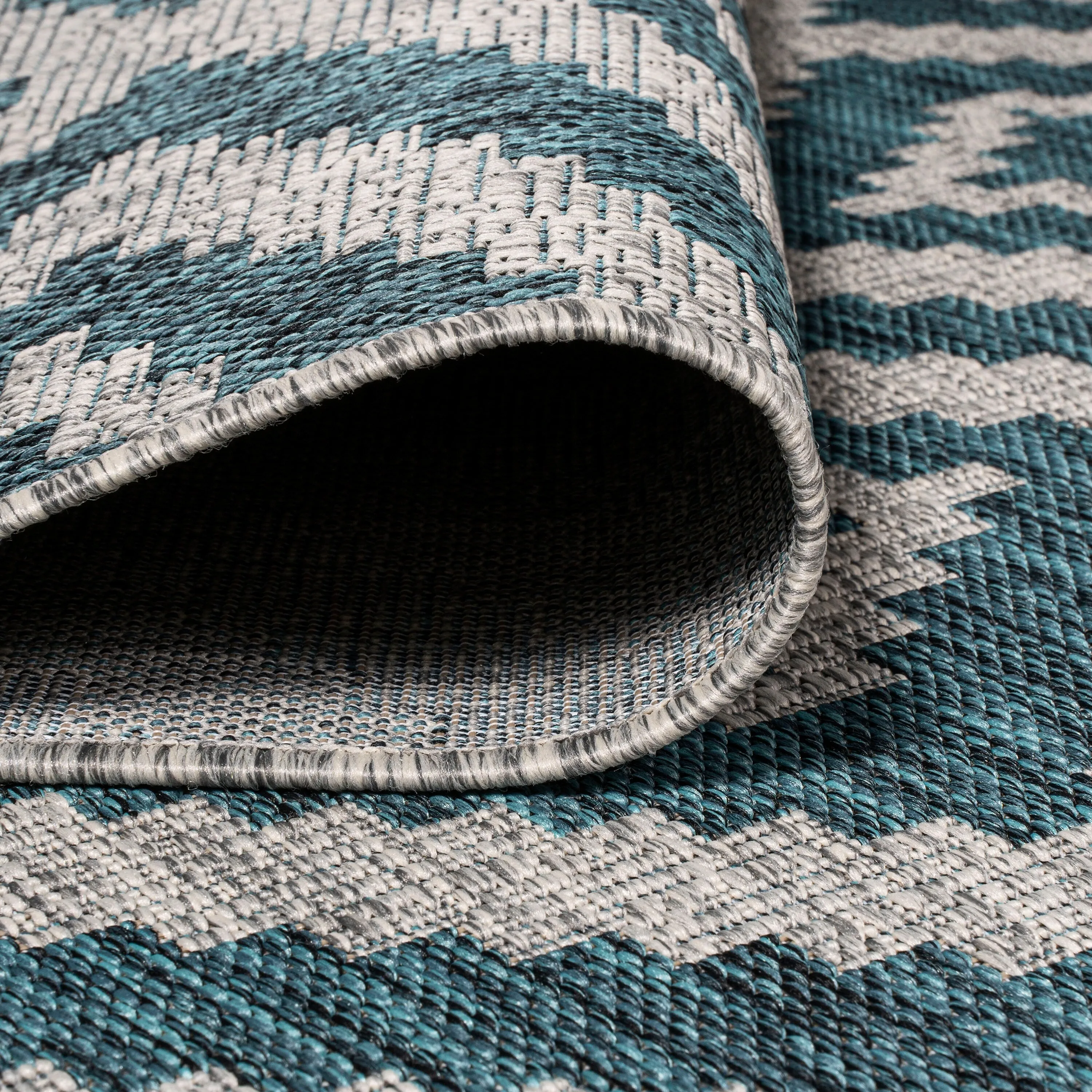 JONATHAN Y Vine Diamond Tribal Indoor/Outdoor Area Rug