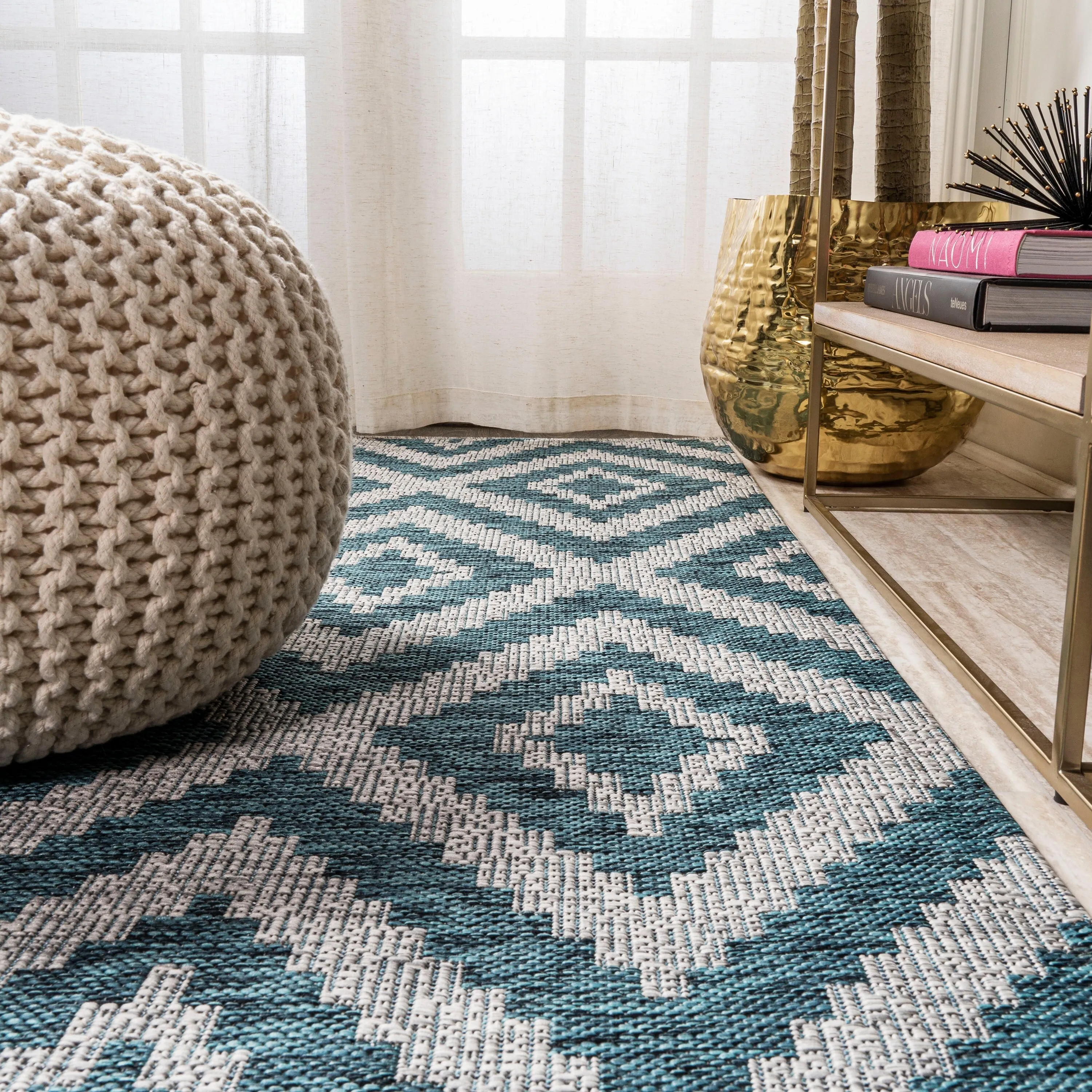 JONATHAN Y Vine Diamond Tribal Indoor/Outdoor Area Rug