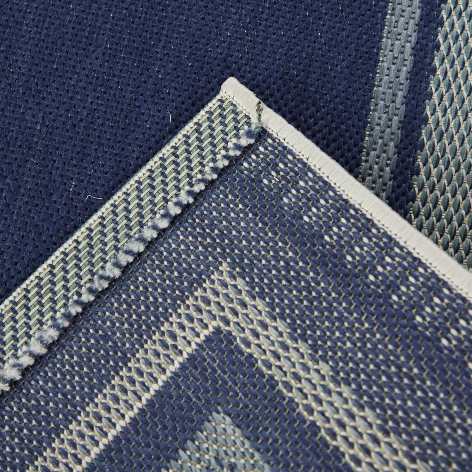 Kalena Bordered Indoor/Outdoor Area Rug