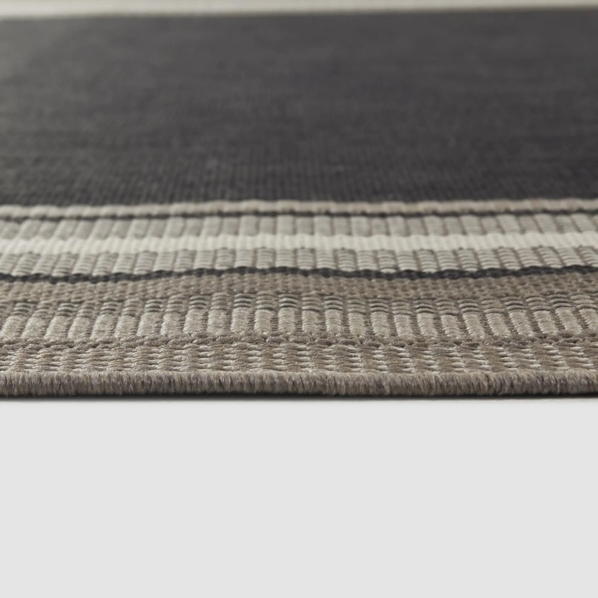 Kalena Bordered Indoor/Outdoor Area Rug