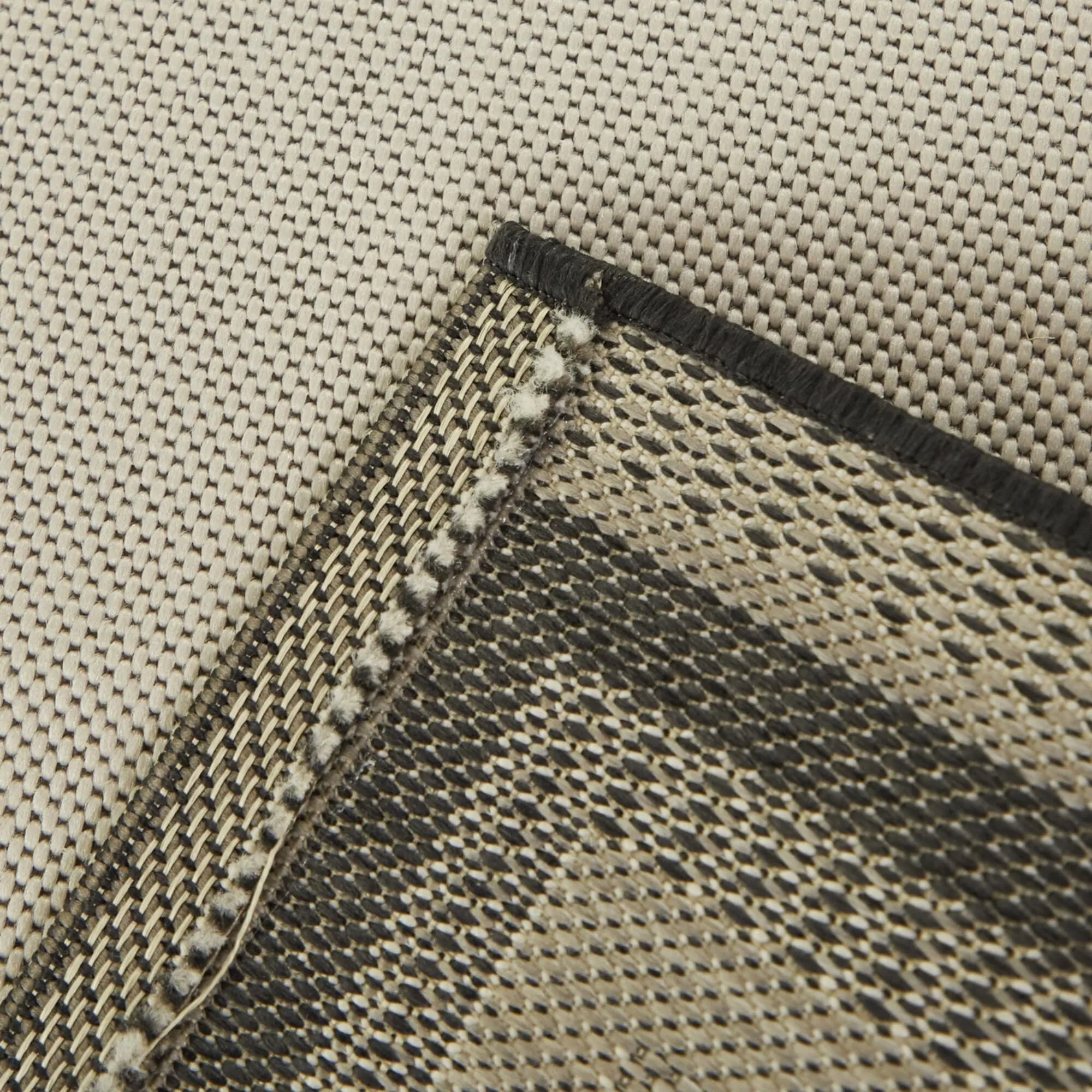 Kalena Bordered Indoor/Outdoor Area Rug