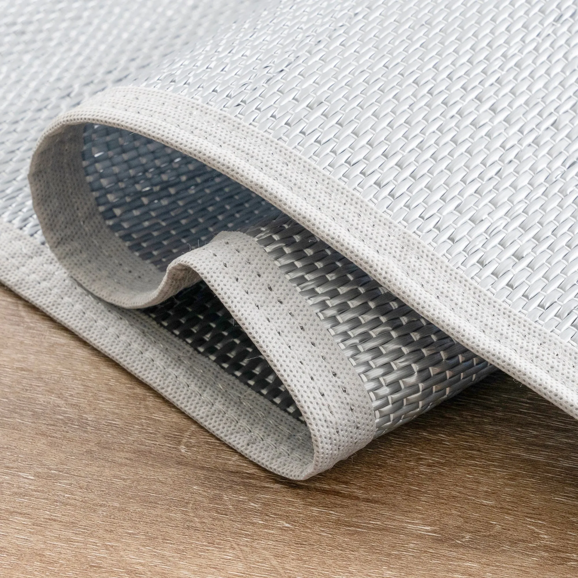 Lalune Beach Solid Color Indoor Outdoor Polypropylene Area Rug