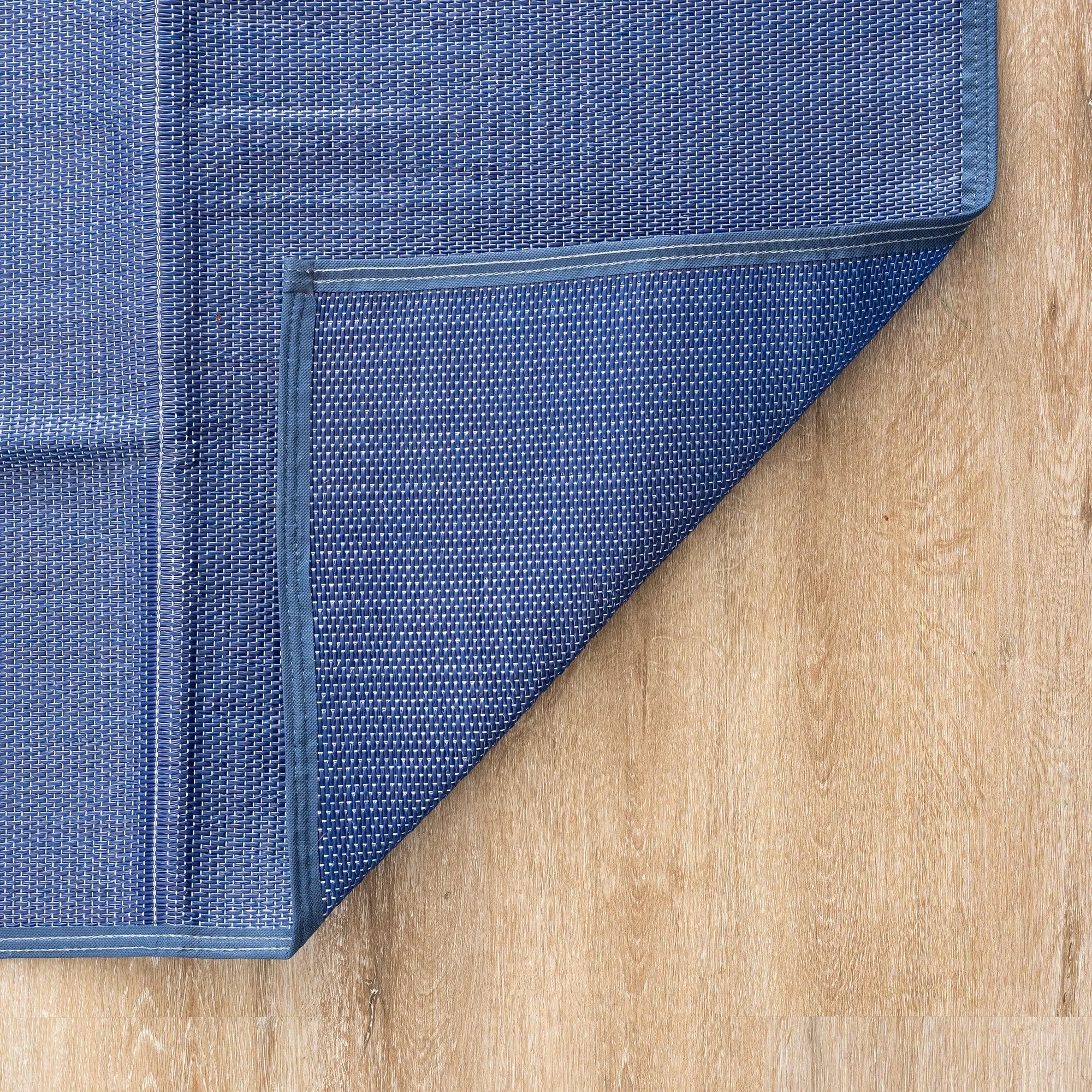 Lalune Beach Solid Color Indoor Outdoor Polypropylene Area Rug