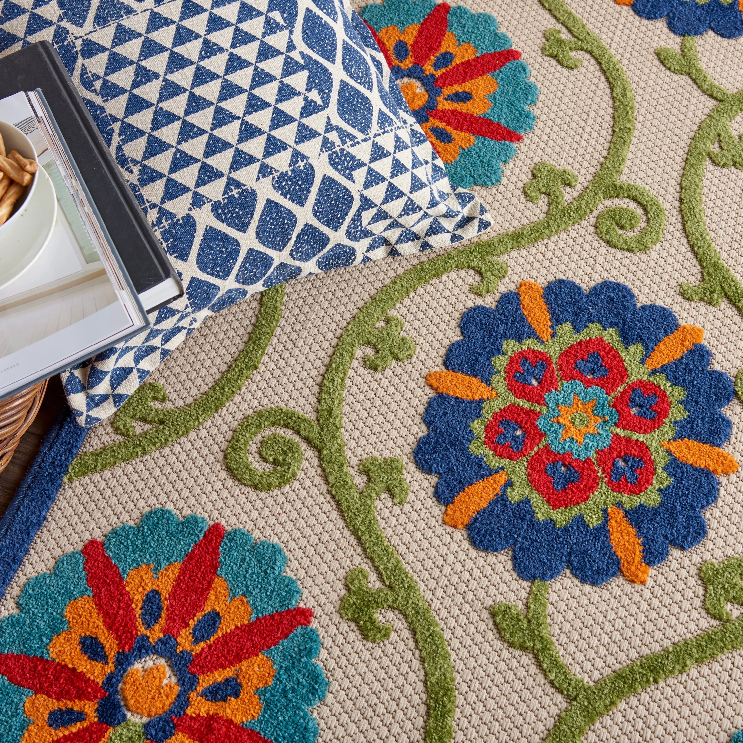 Lanikai Floral Indoor/ Outdoor Area Rug by Havenside Home