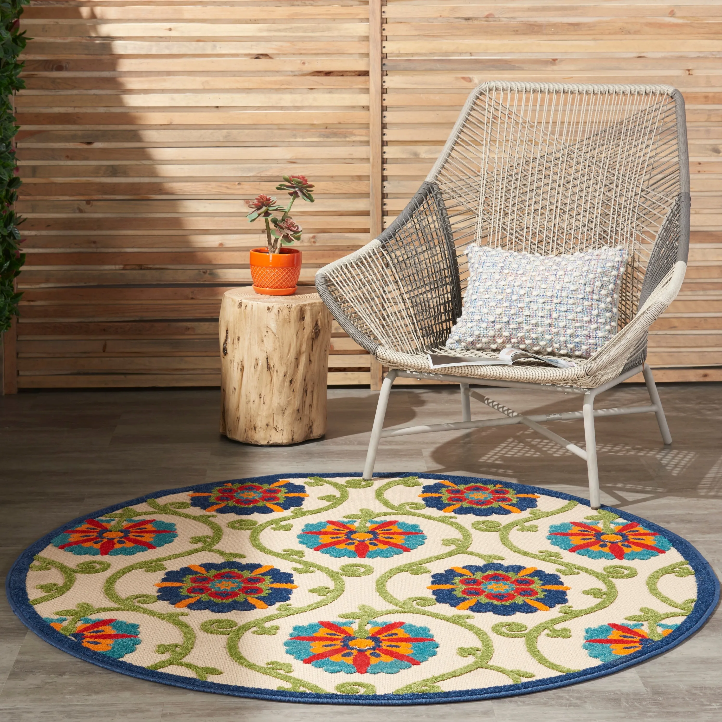 Lanikai Floral Indoor/ Outdoor Area Rug by Havenside Home
