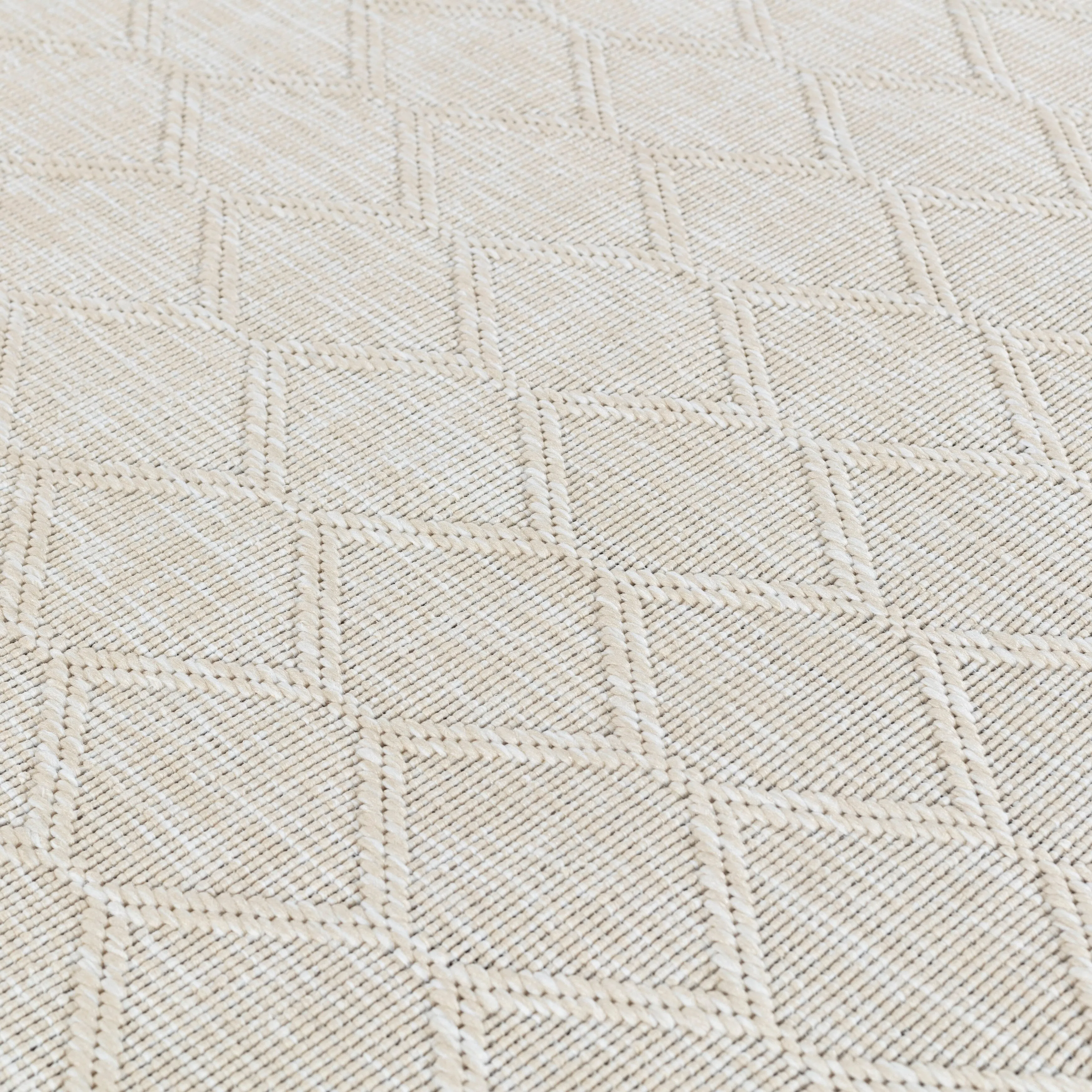 Larissa Collection Geometric Cream/White Indoor/Outdoor Area Rug