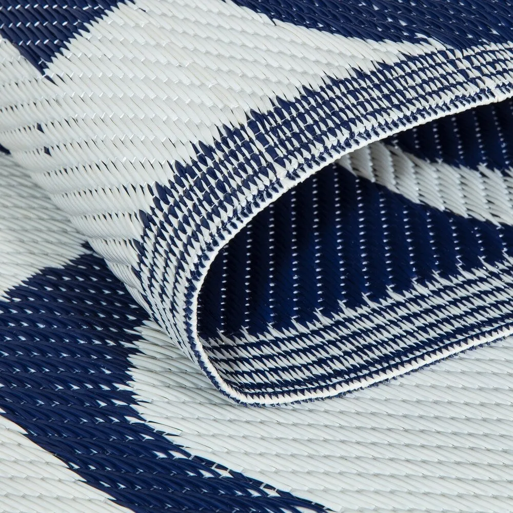 Lightweight Indoor Outdoor Reversible Area Rug - 5.9 x 8.9 Feet -Trellis - 5.9 x 8.9 - 5.9 x 8.9