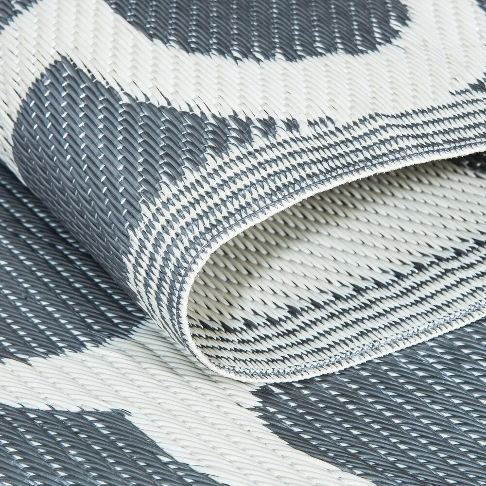 Lightweight Indoor Outdoor Reversible Area Rug - 5.9 x 8.9 Feet -Trellis - 5.9 x 8.9 - 5.9 x 8.9