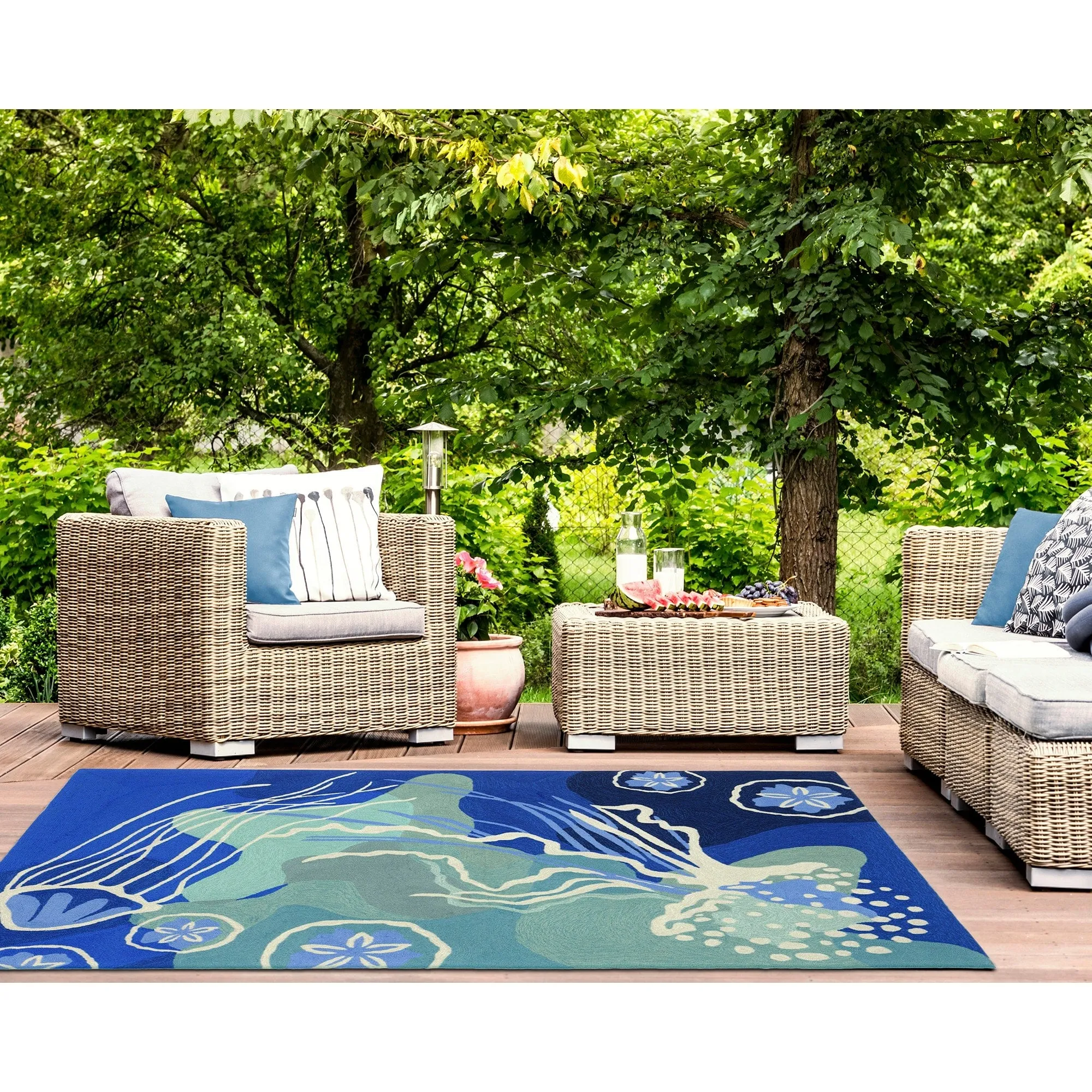 Liora Manne Capri Jelly Fish Indoor/Outdoor Rug Ocean