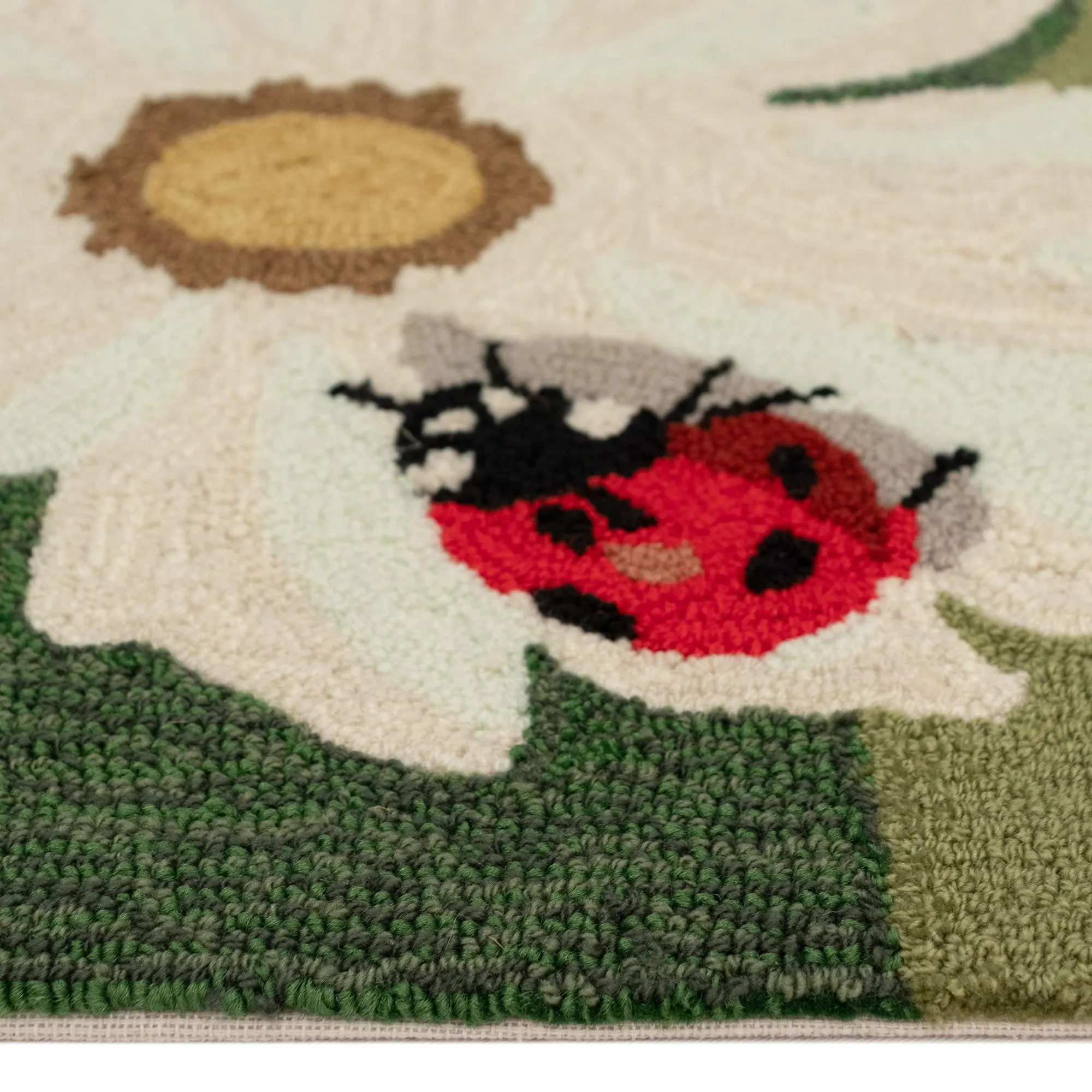 Liora Manne Frontporch Ladybugs Indoor/Outdoor Rug