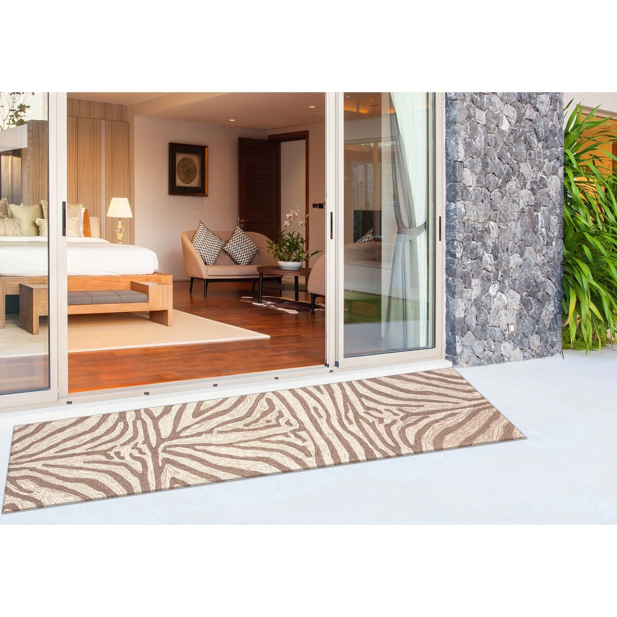 Liora Manne Ravella Zebra Indoor/Outdoor Rug
