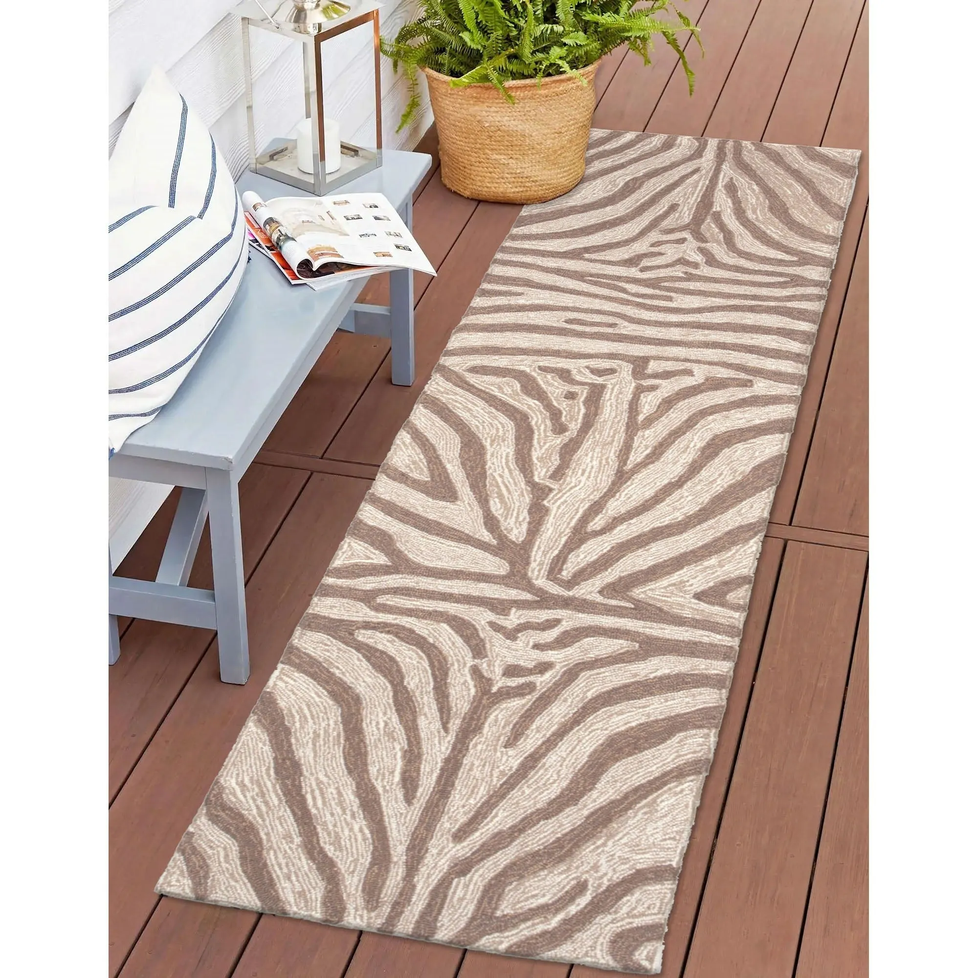 Liora Manne Ravella Zebra Indoor/Outdoor Rug