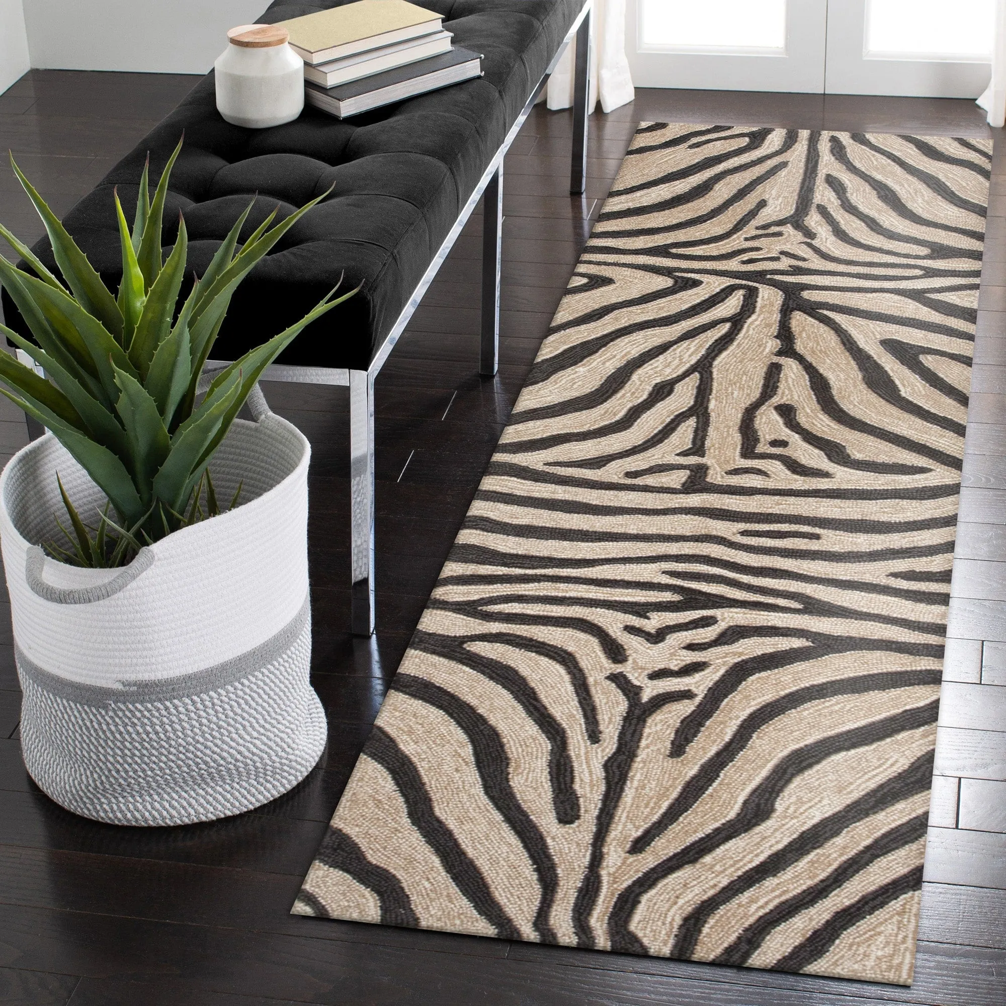 Liora Manne Ravella Zebra Indoor/Outdoor Rug