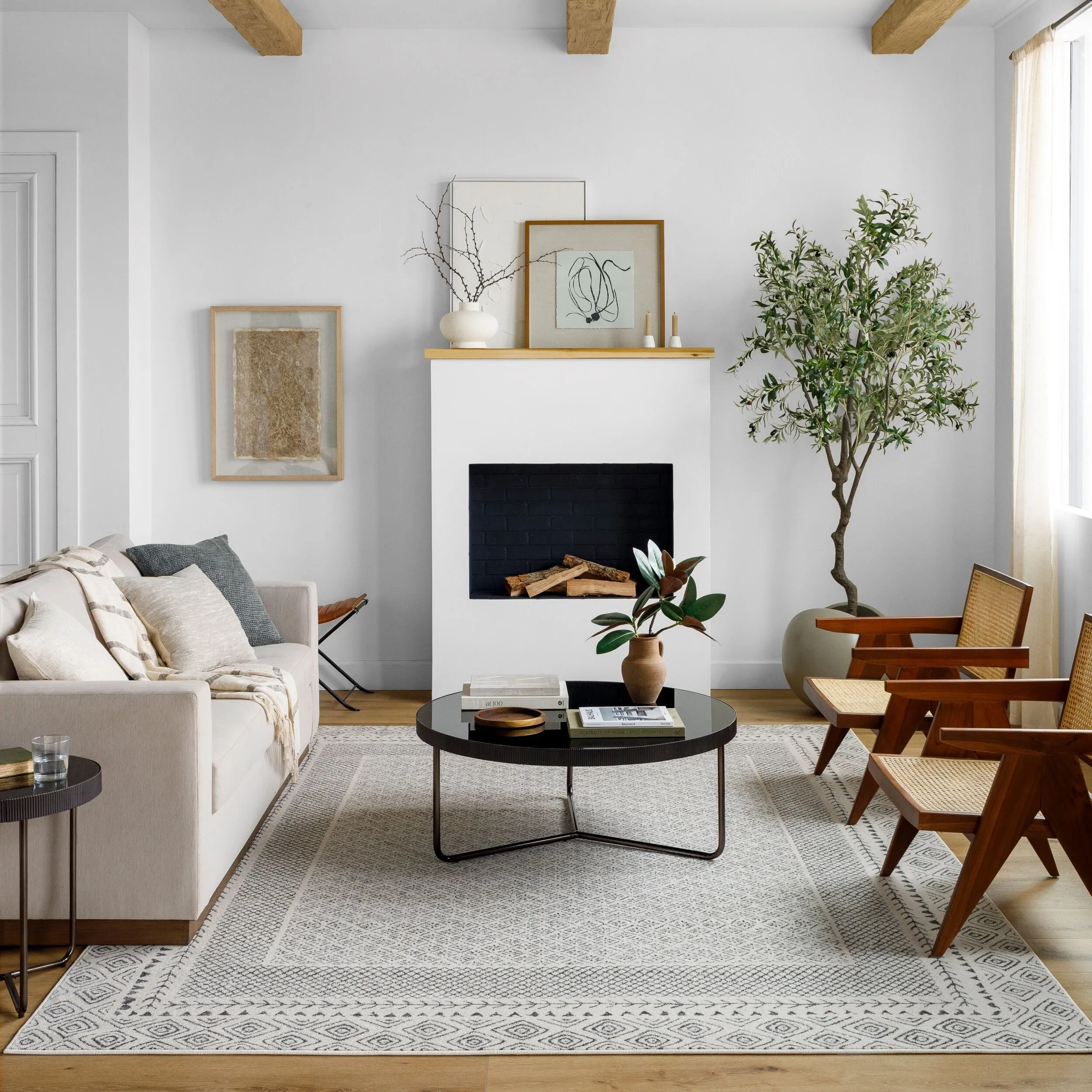 Livabliss Bahar Eclectic Border Area Rug