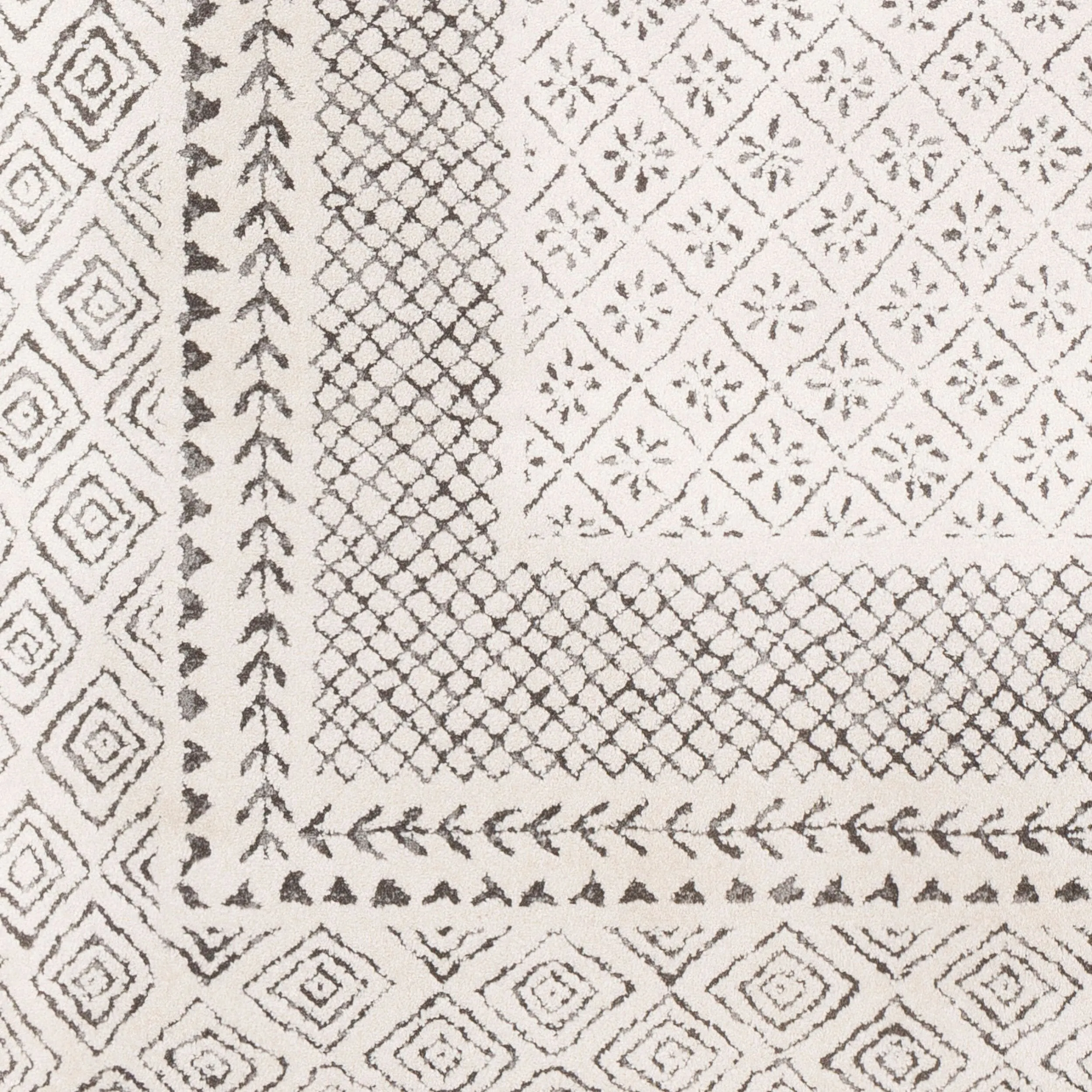 Livabliss Bahar Eclectic Border Area Rug