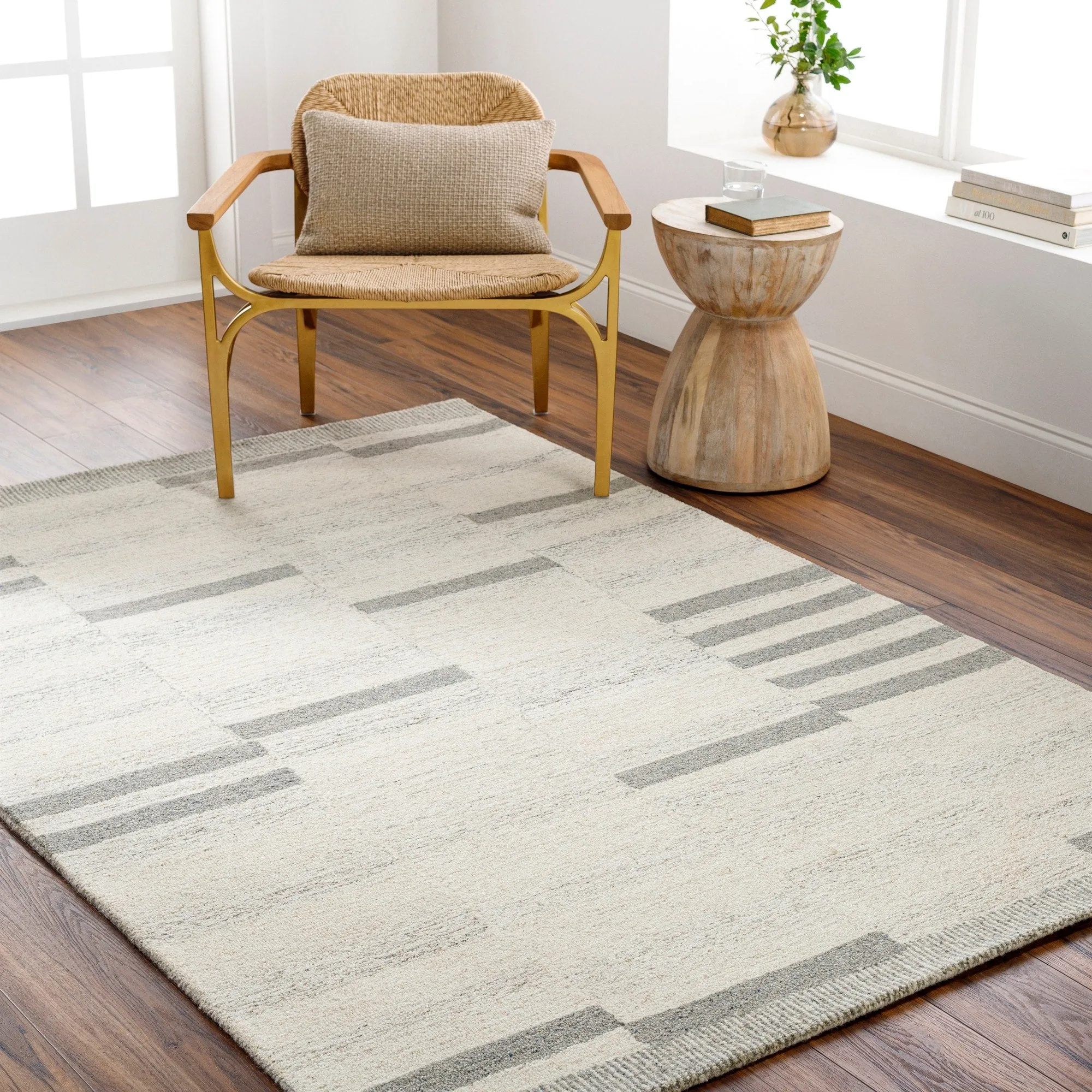 Livabliss Cordoba Hand Tufted Geometric Wool Rug