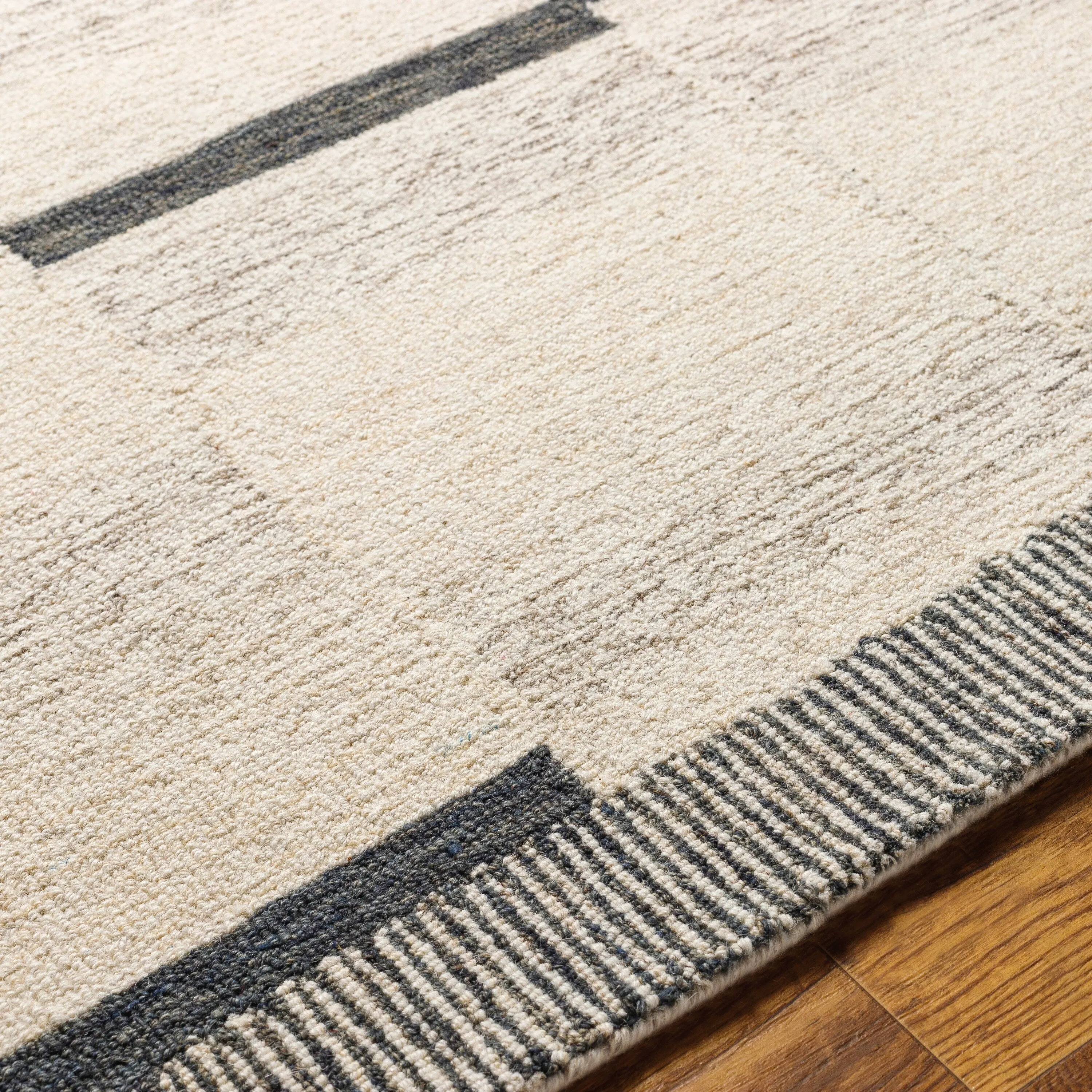 Livabliss Cordoba Hand Tufted Geometric Wool Rug