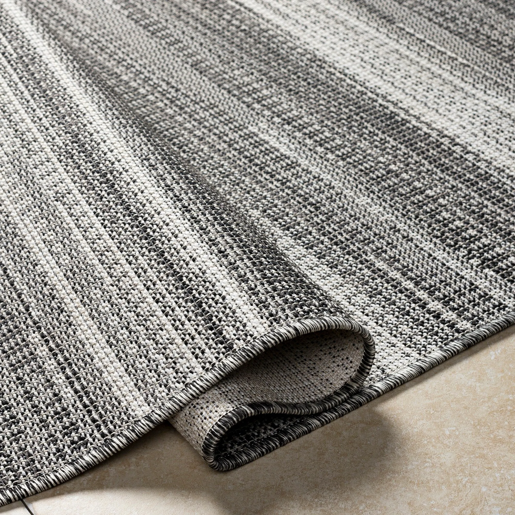 Livabliss Hampton Indoor/ Outdoor Ombre Striped Area Rug