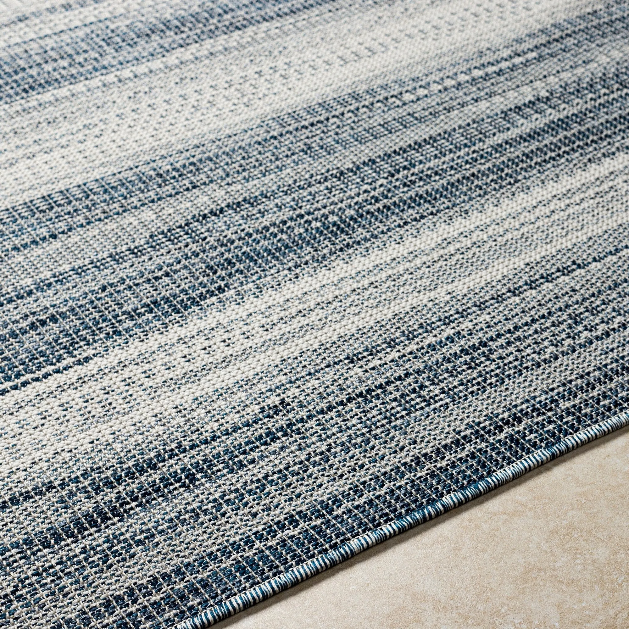 Livabliss Hampton Indoor/ Outdoor Ombre Striped Area Rug