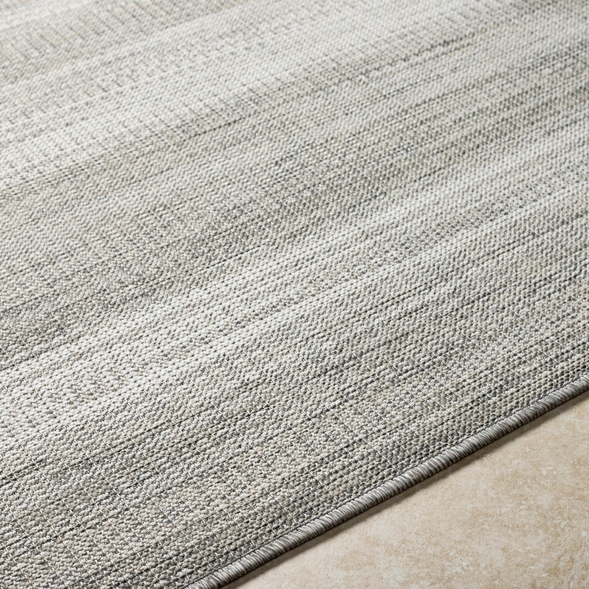 Livabliss Hampton Indoor/ Outdoor Ombre Striped Area Rug