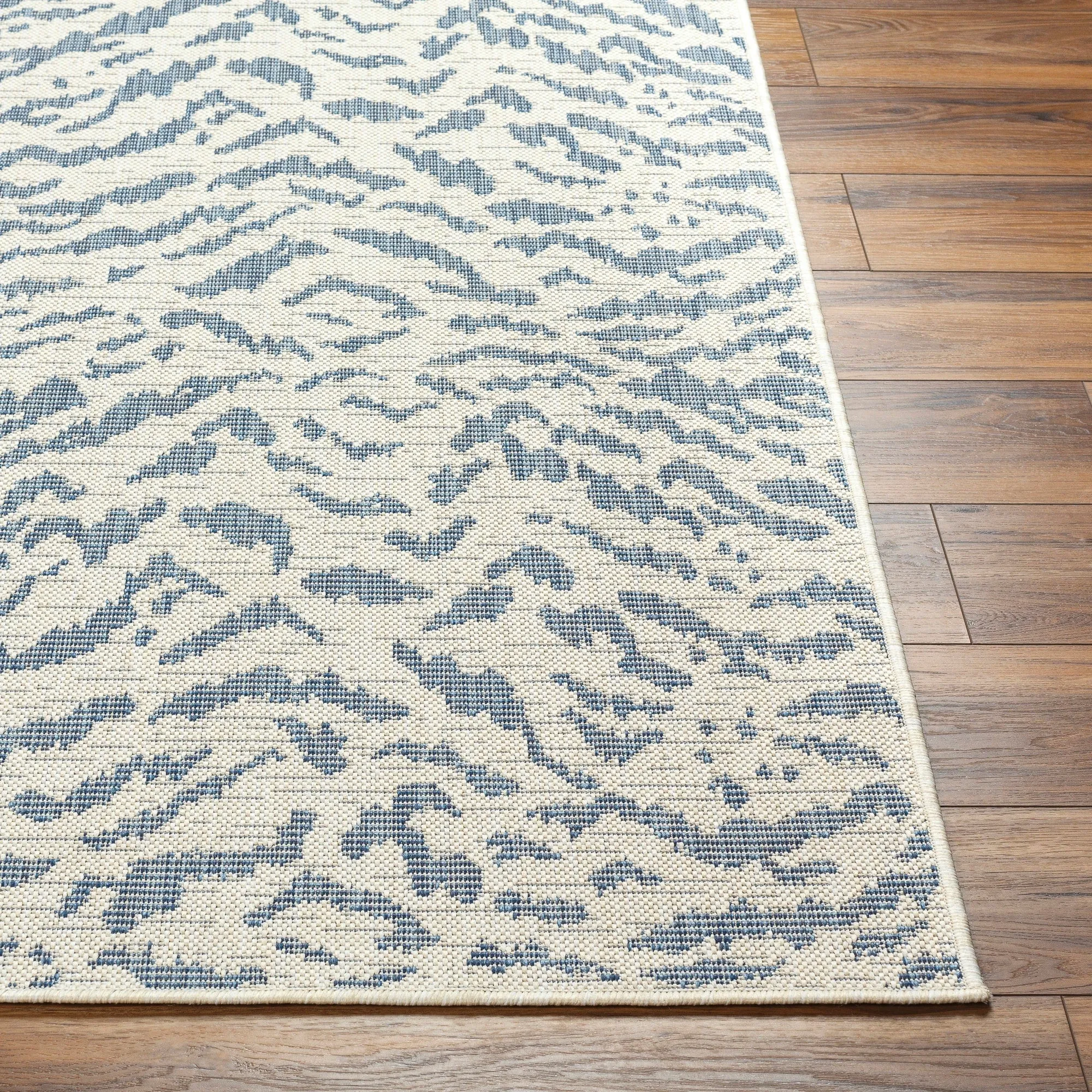 Livabliss Ravello Zebra Print Indoor/ Outdoor Area Rug