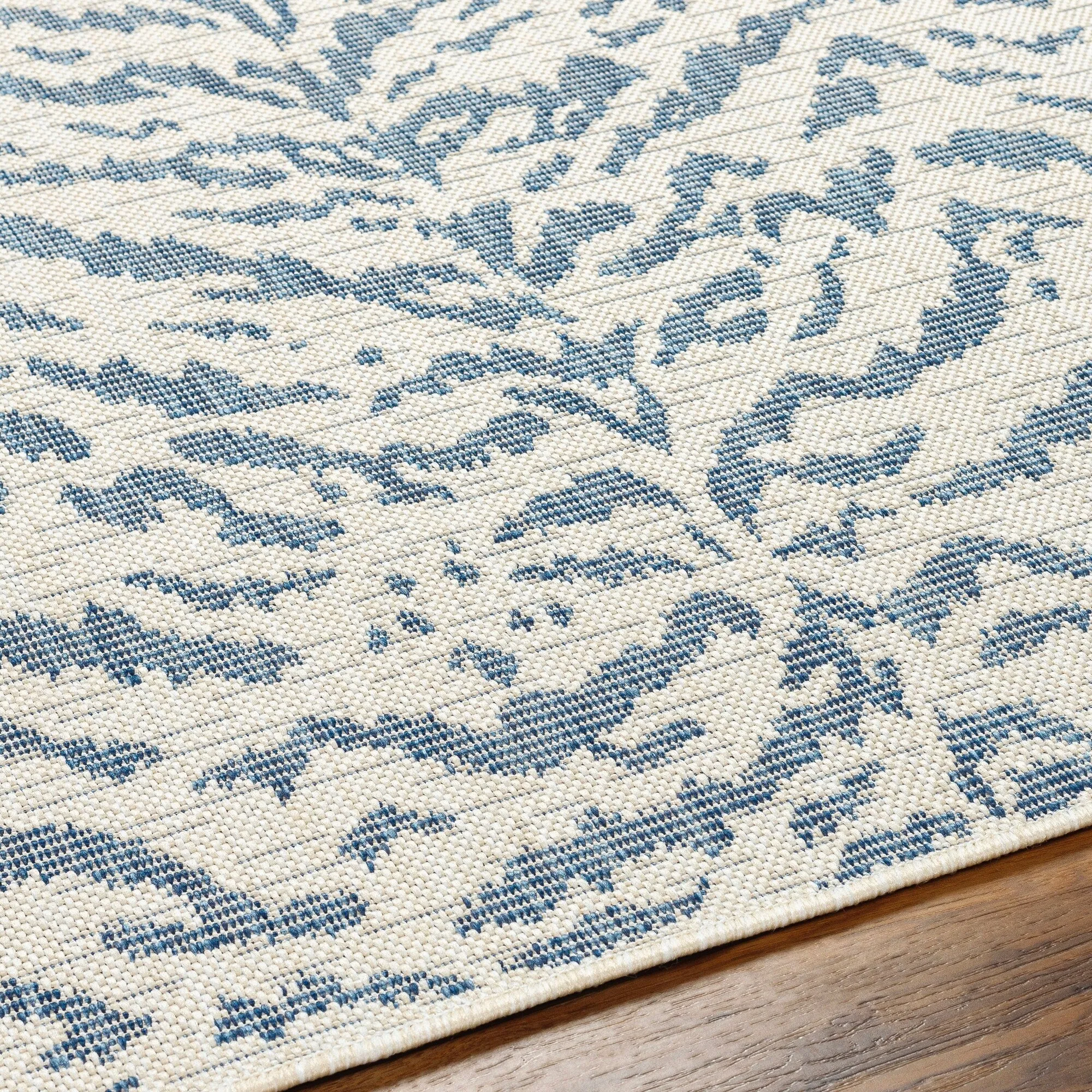 Livabliss Ravello Zebra Print Indoor/ Outdoor Area Rug