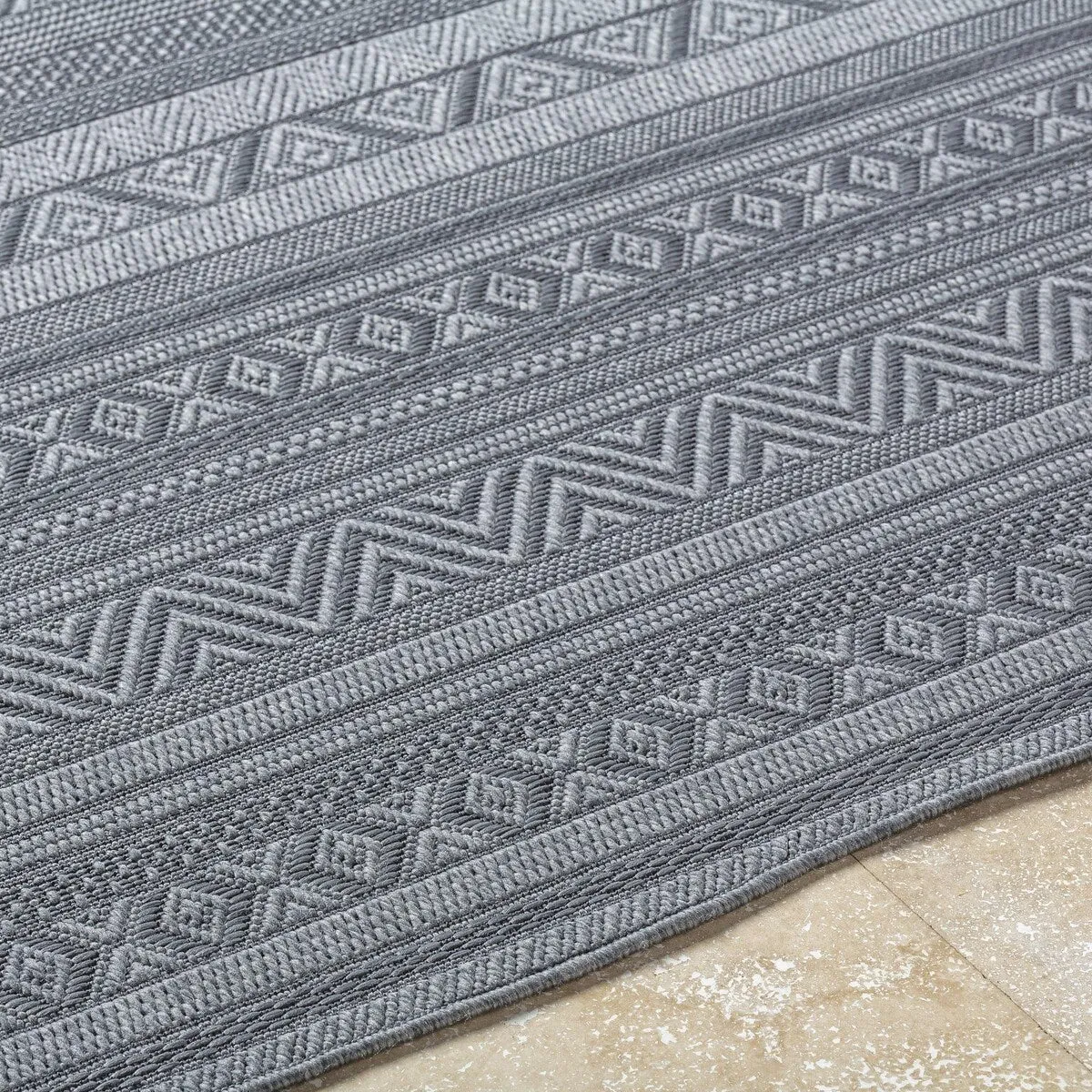 Livabliss Sandra Global Outdoor Area Rug
