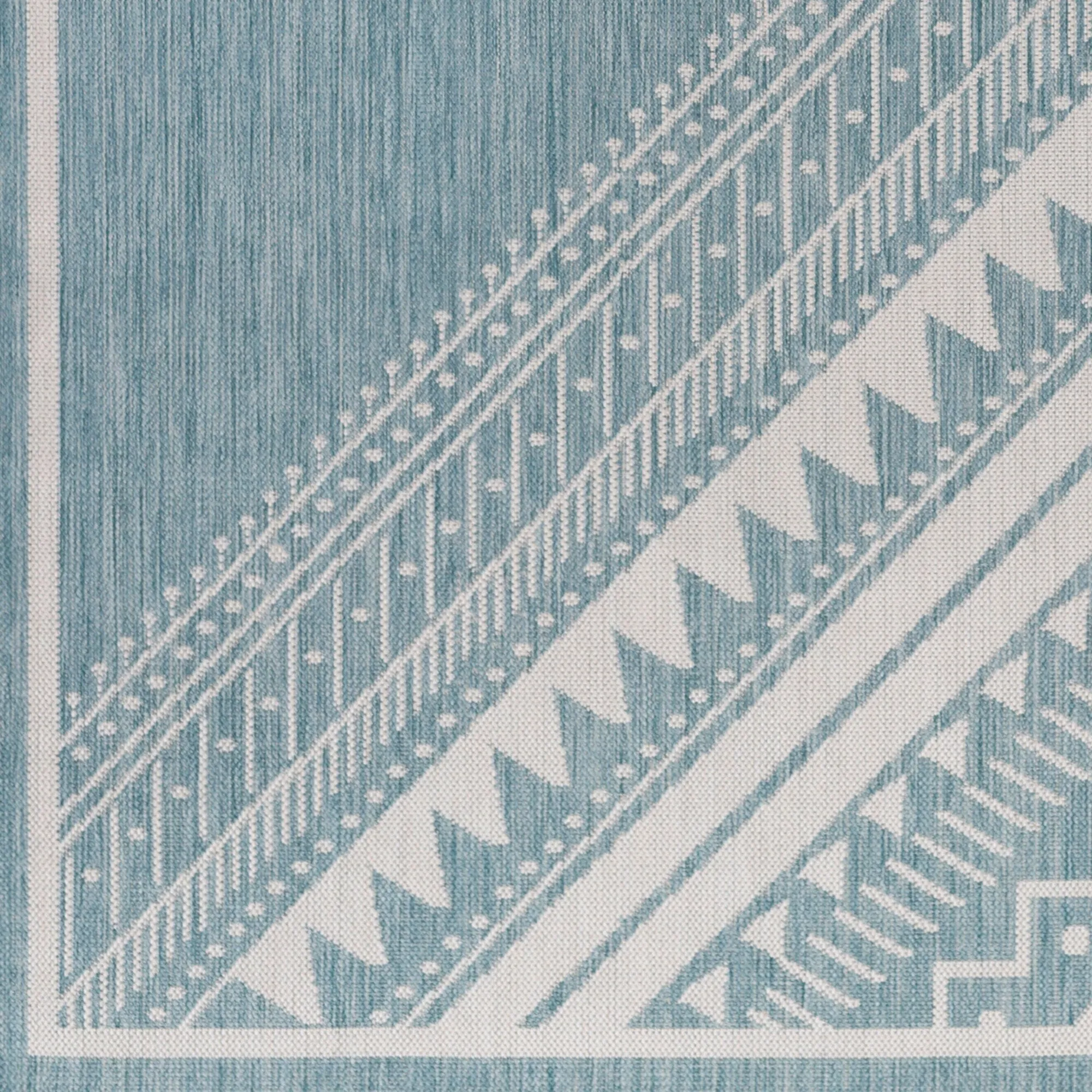 Livabliss Searia Indoor/ Outdoor Boho Diamond Area Rug